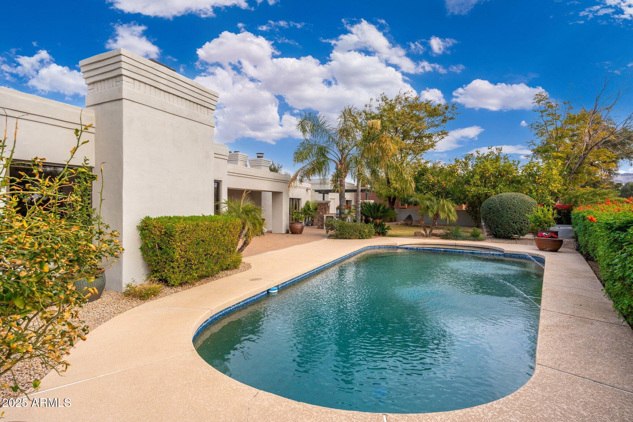 8641 E CLUBHOUSE Way