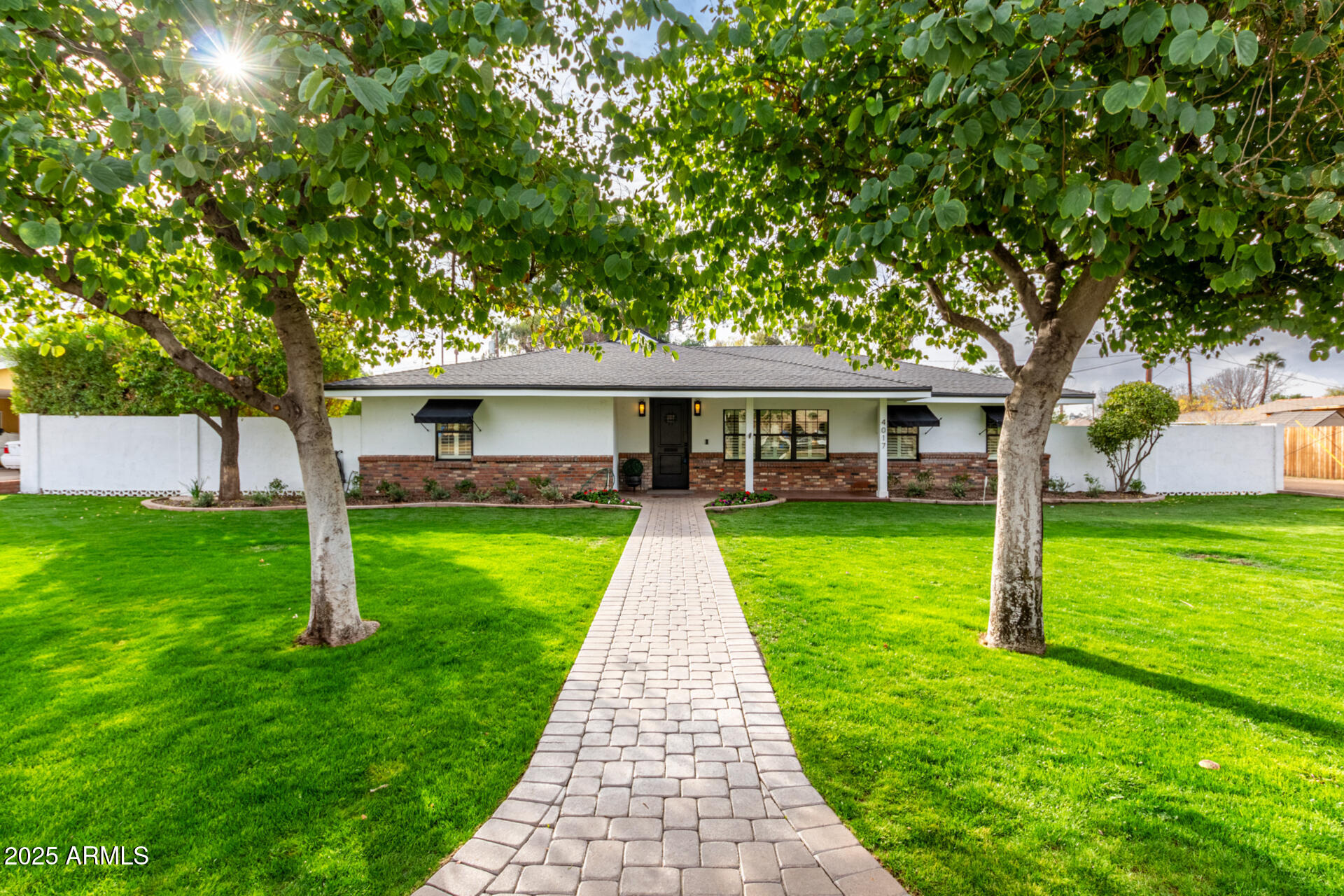 4017 E WILSHIRE Drive