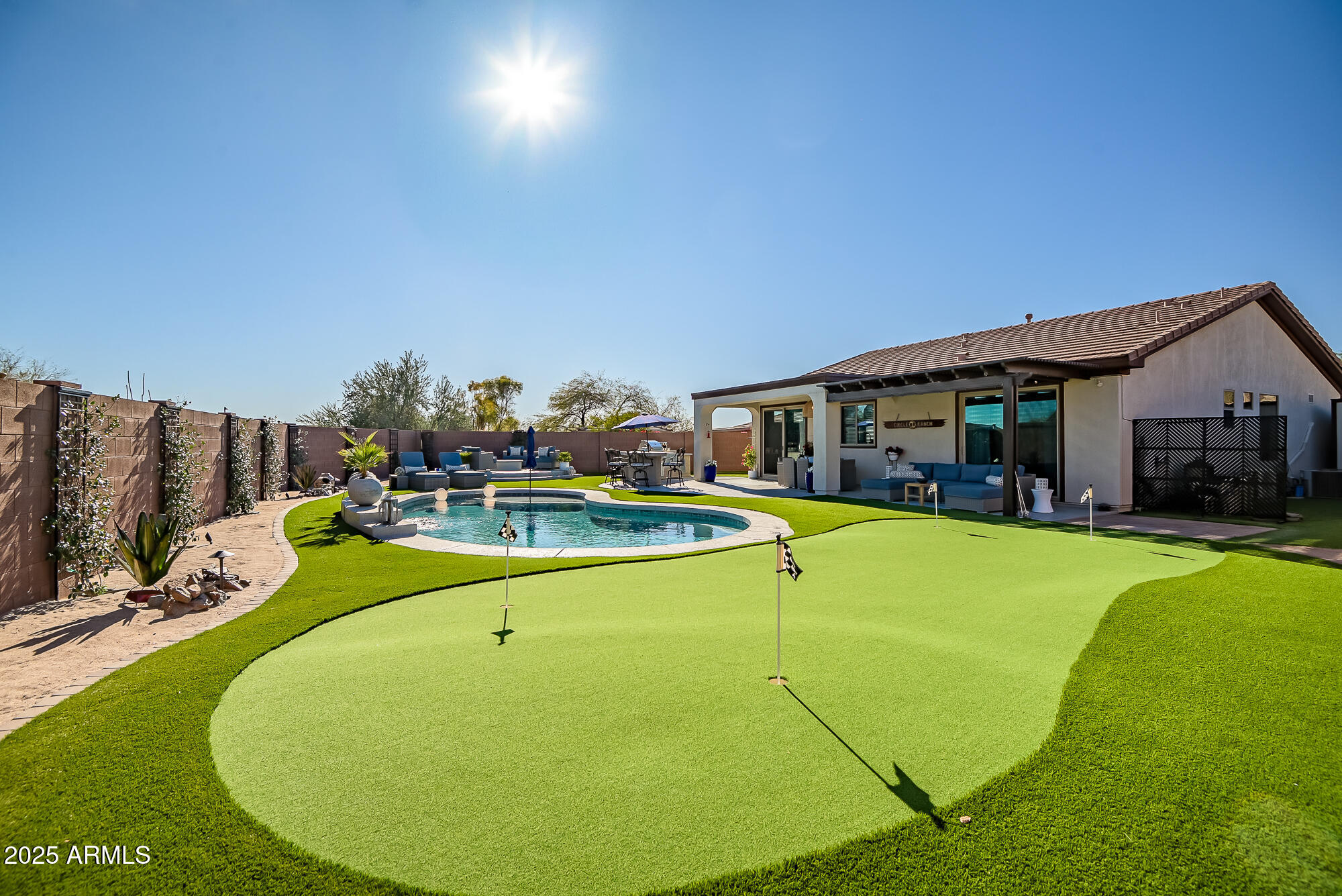 41240 N SHADOW CREEK Court