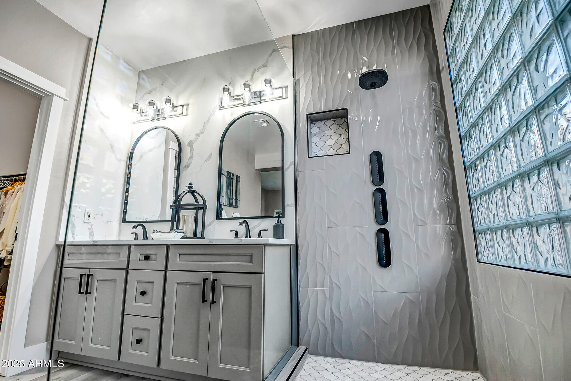 41240 N SHADOW CREEK Court