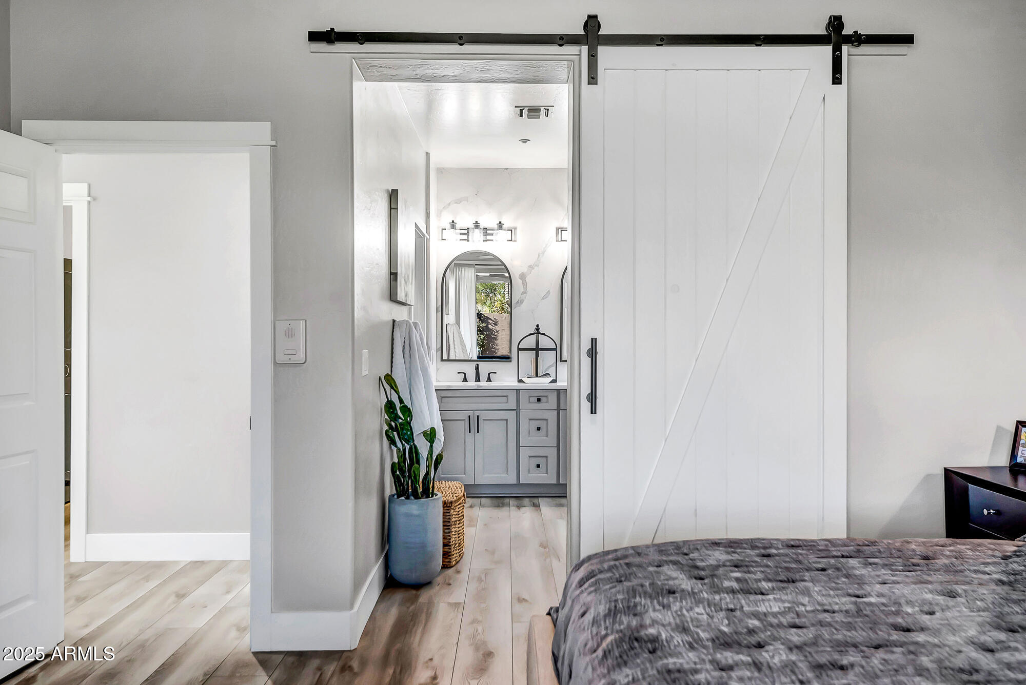 41240 N SHADOW CREEK Court