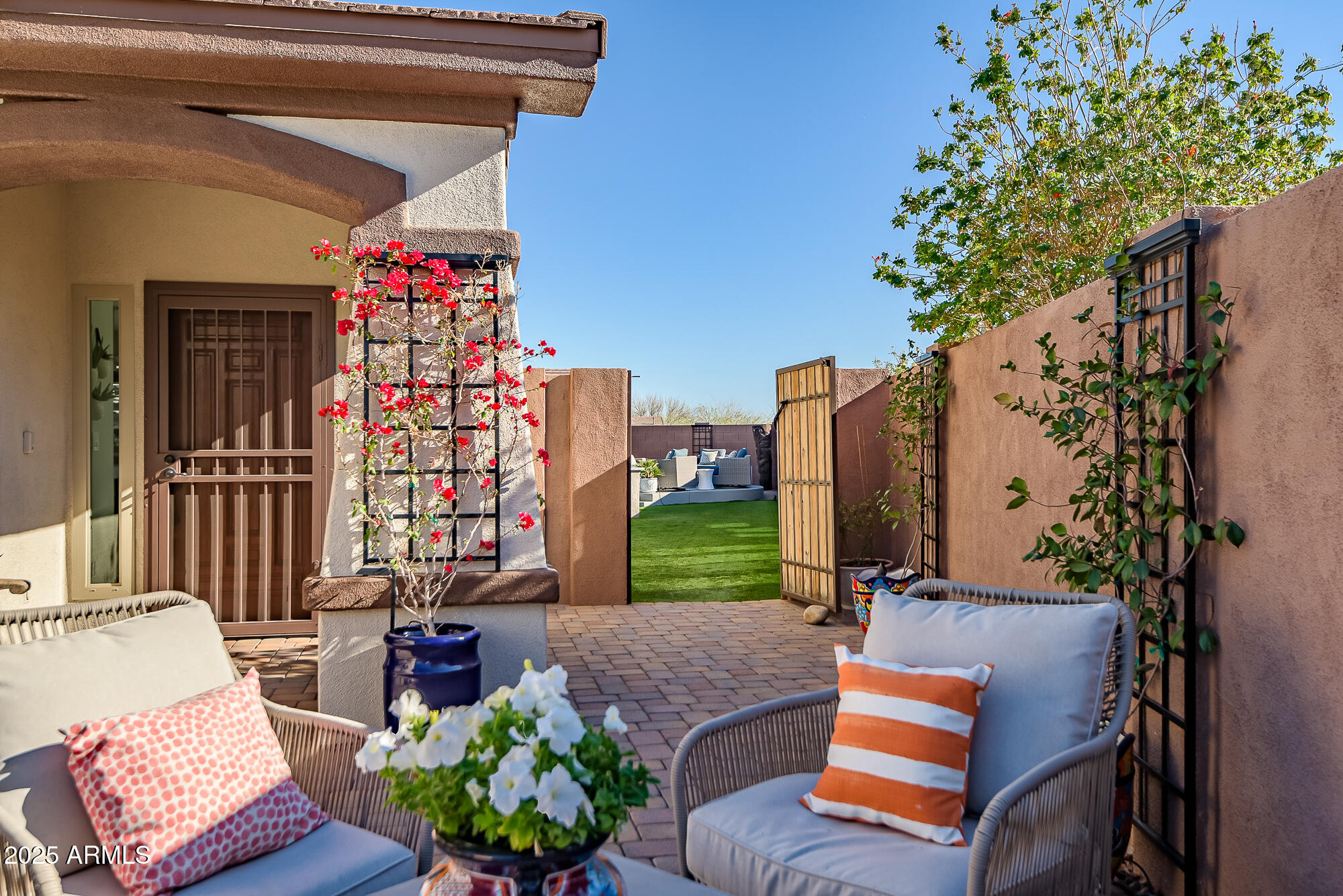 41240 N SHADOW CREEK Court