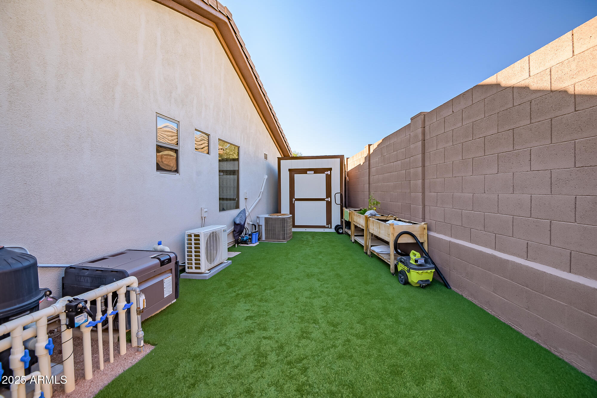 41240 N SHADOW CREEK Court