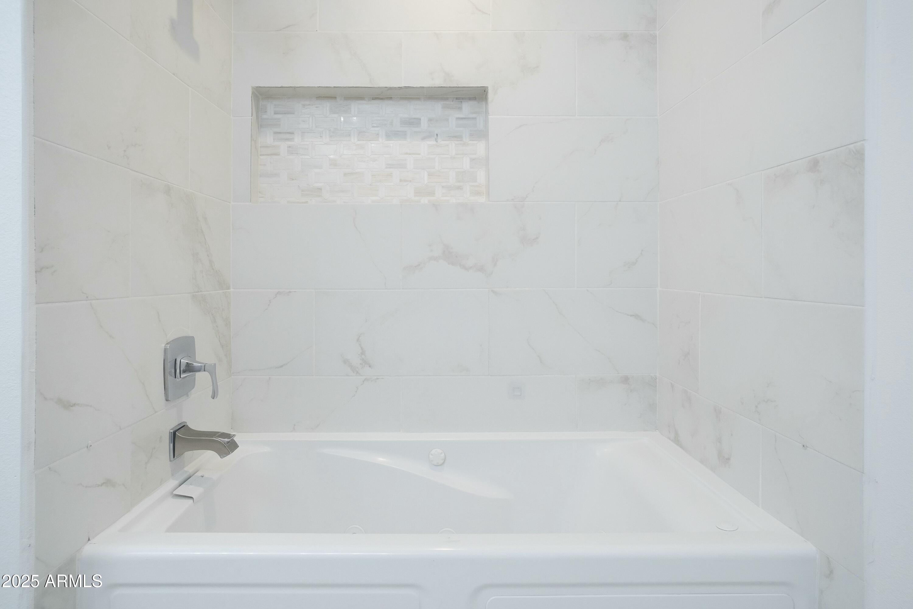 8709 E IRISH HUNTER Trail