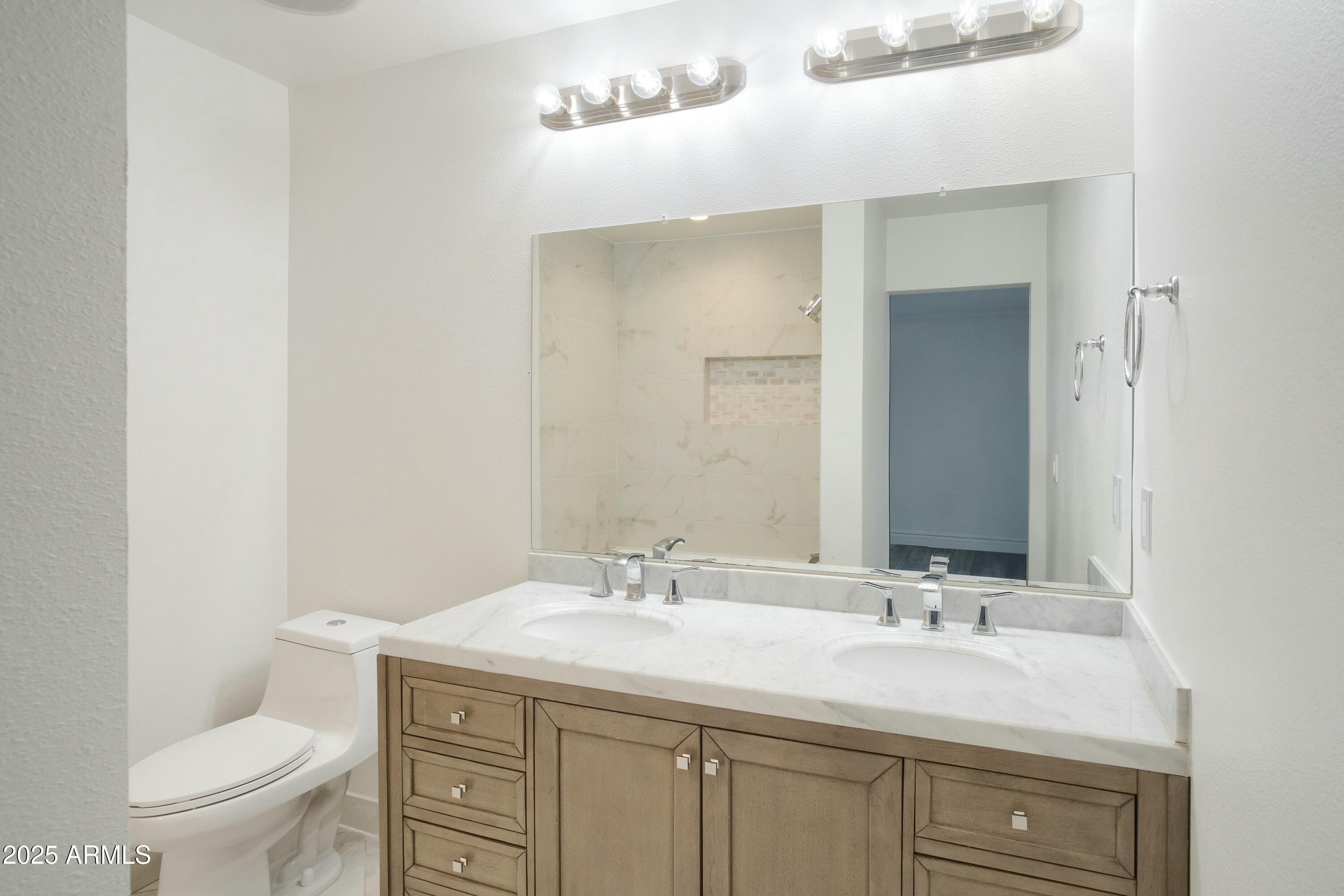 8709 E IRISH HUNTER Trail