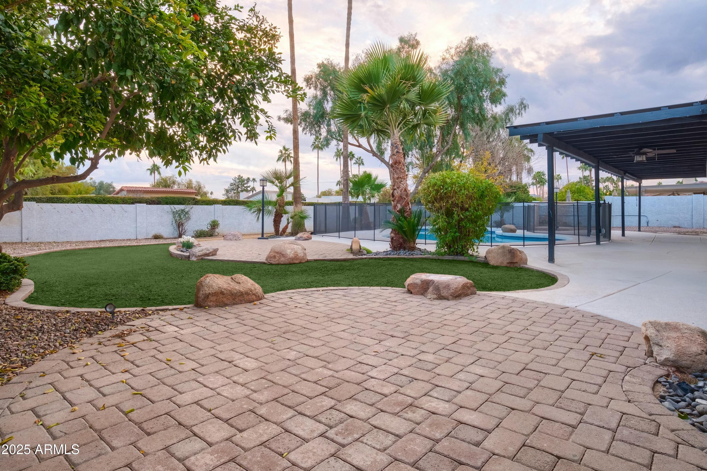 8709 E IRISH HUNTER Trail