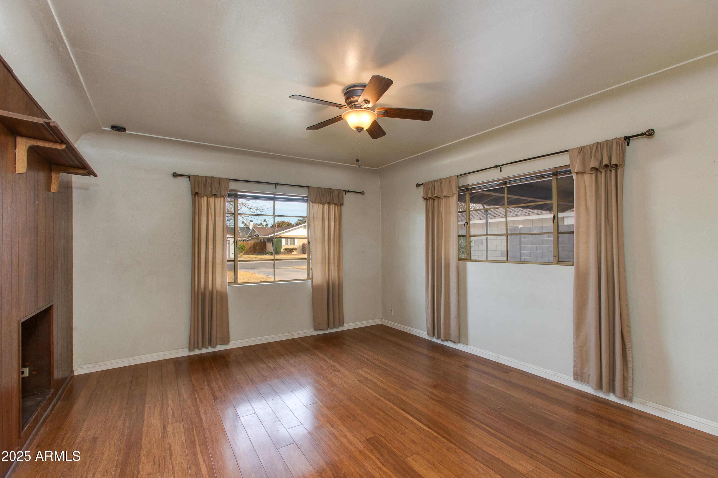 3809 E HIGHLAND Avenue