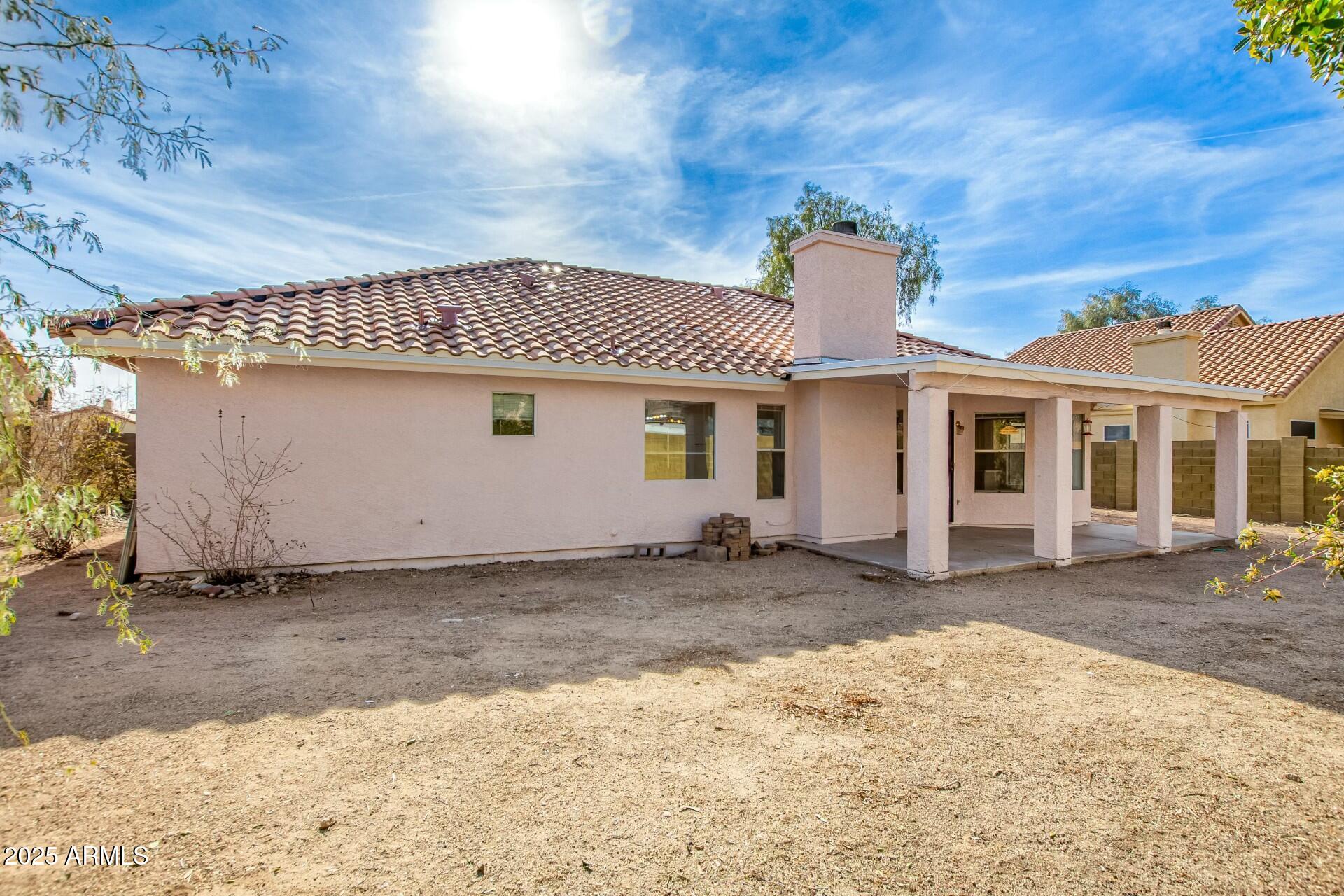 6634 E PRESTON Street