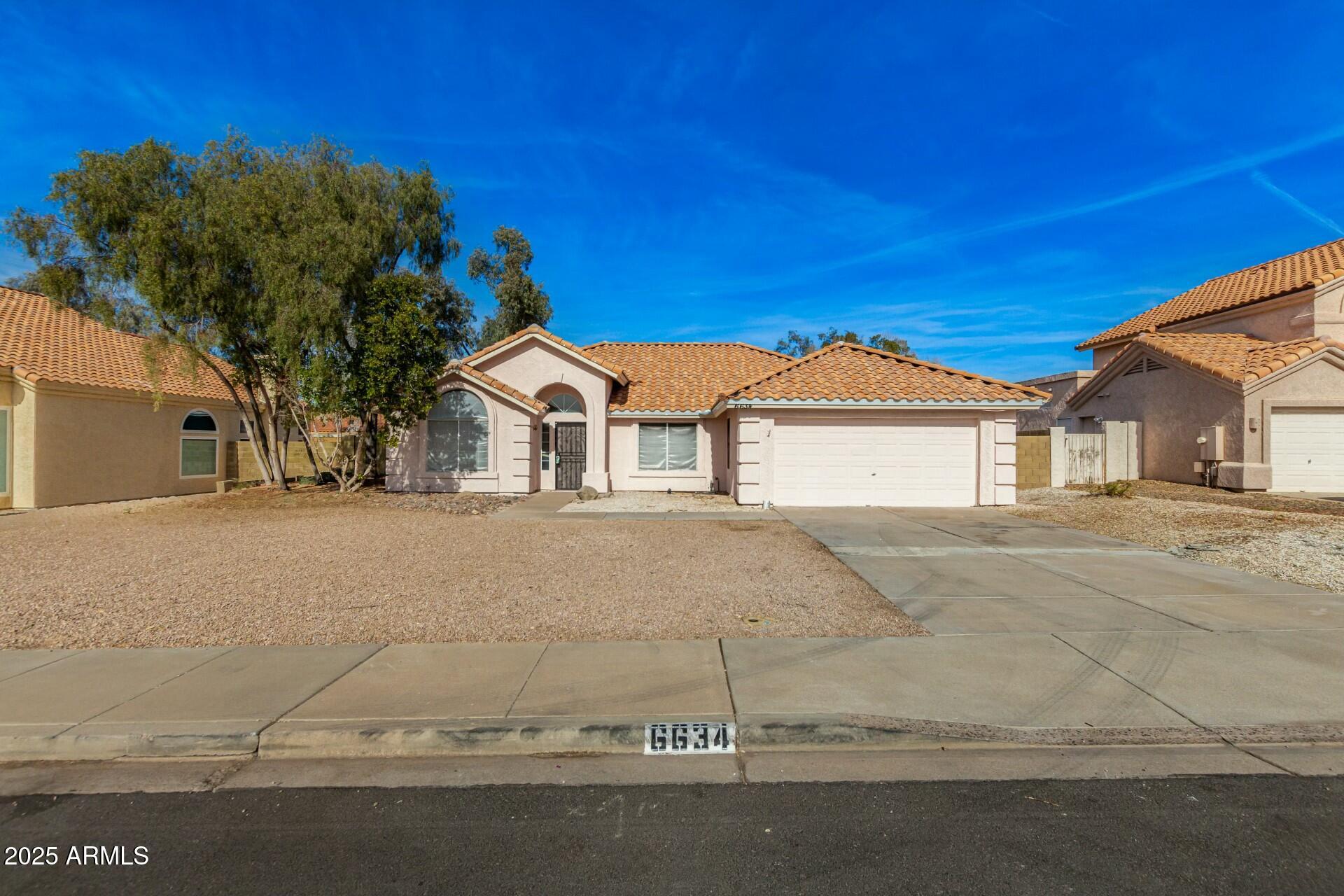 6634 E PRESTON Street