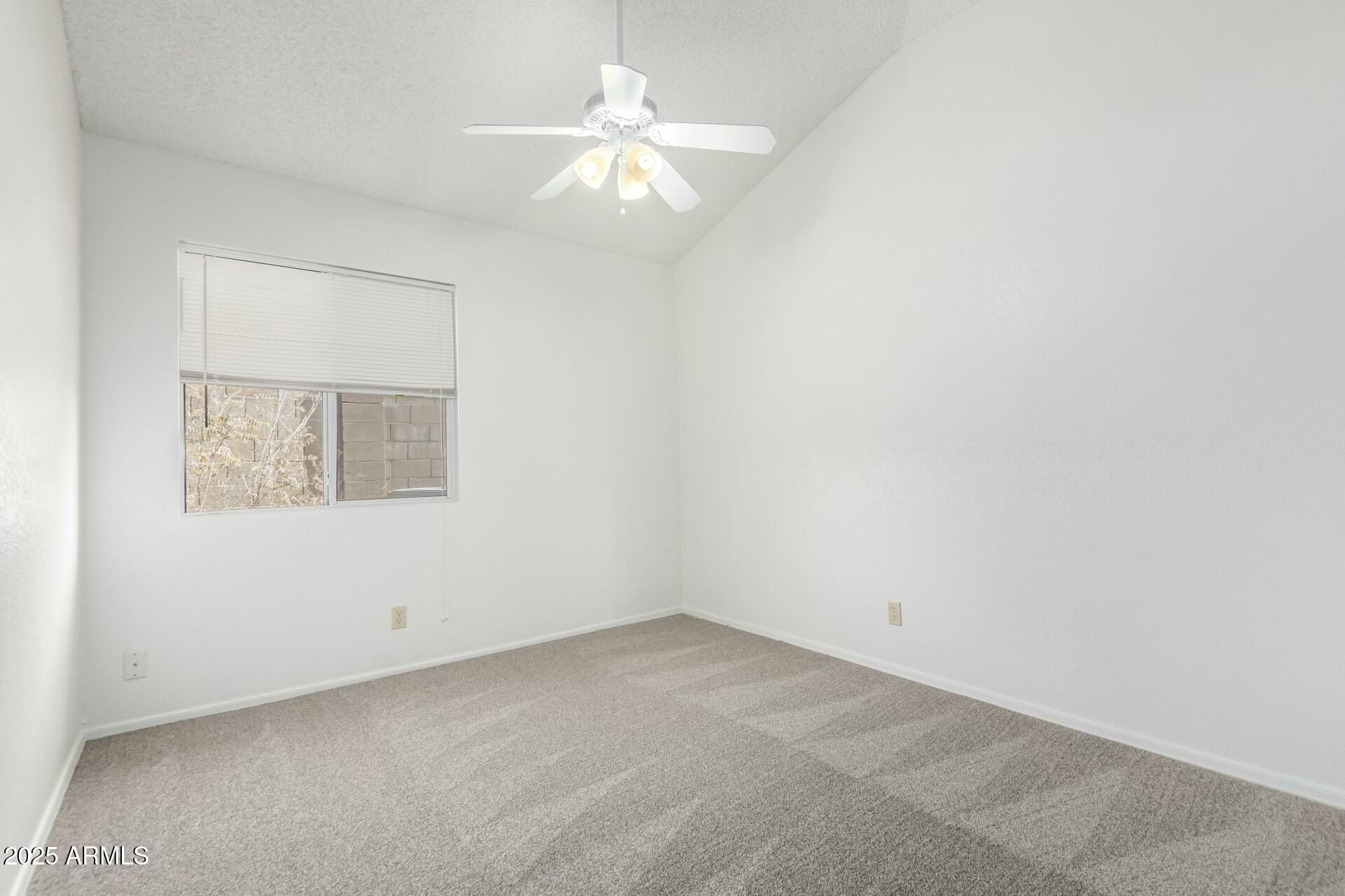 6634 E PRESTON Street