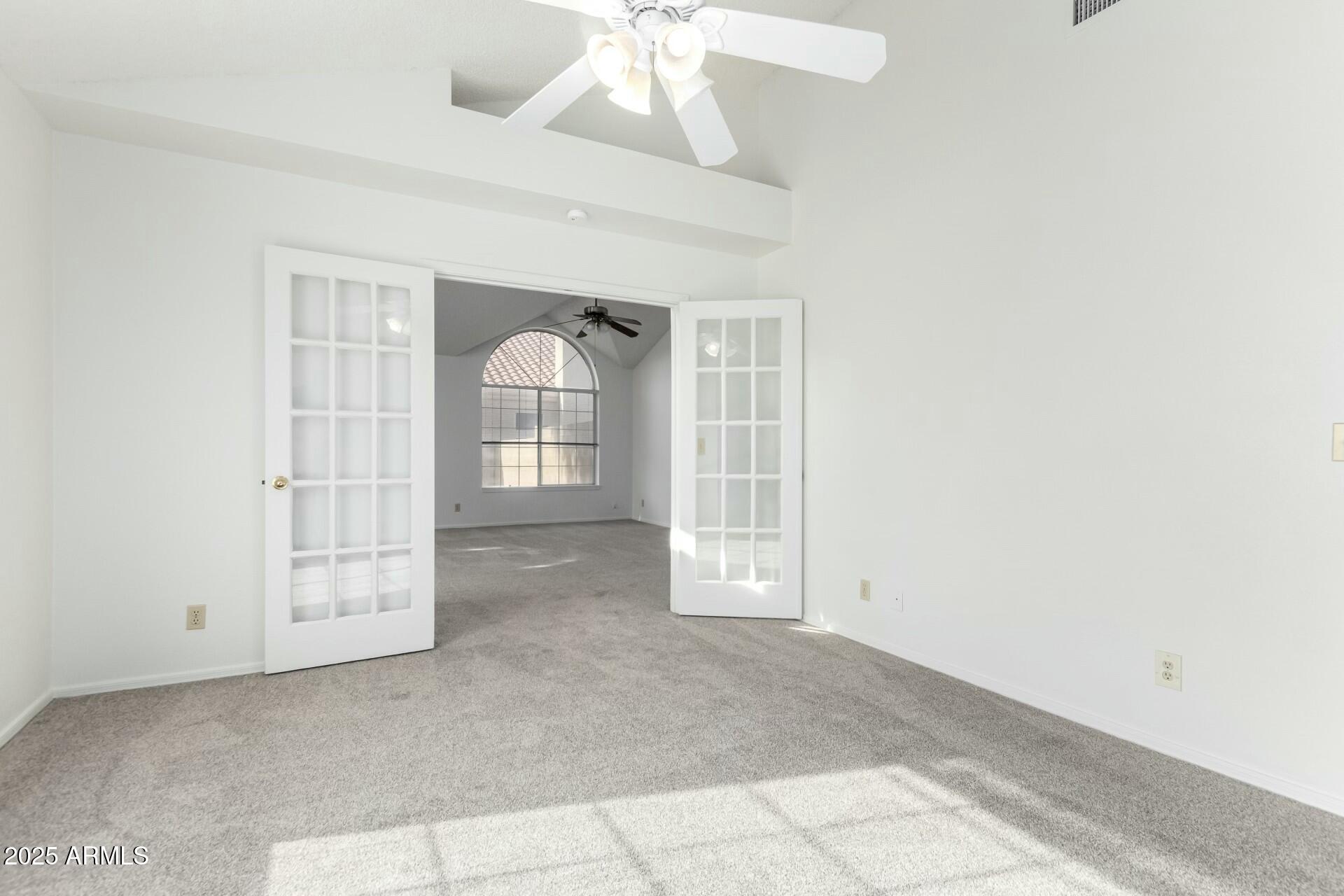 6634 E PRESTON Street