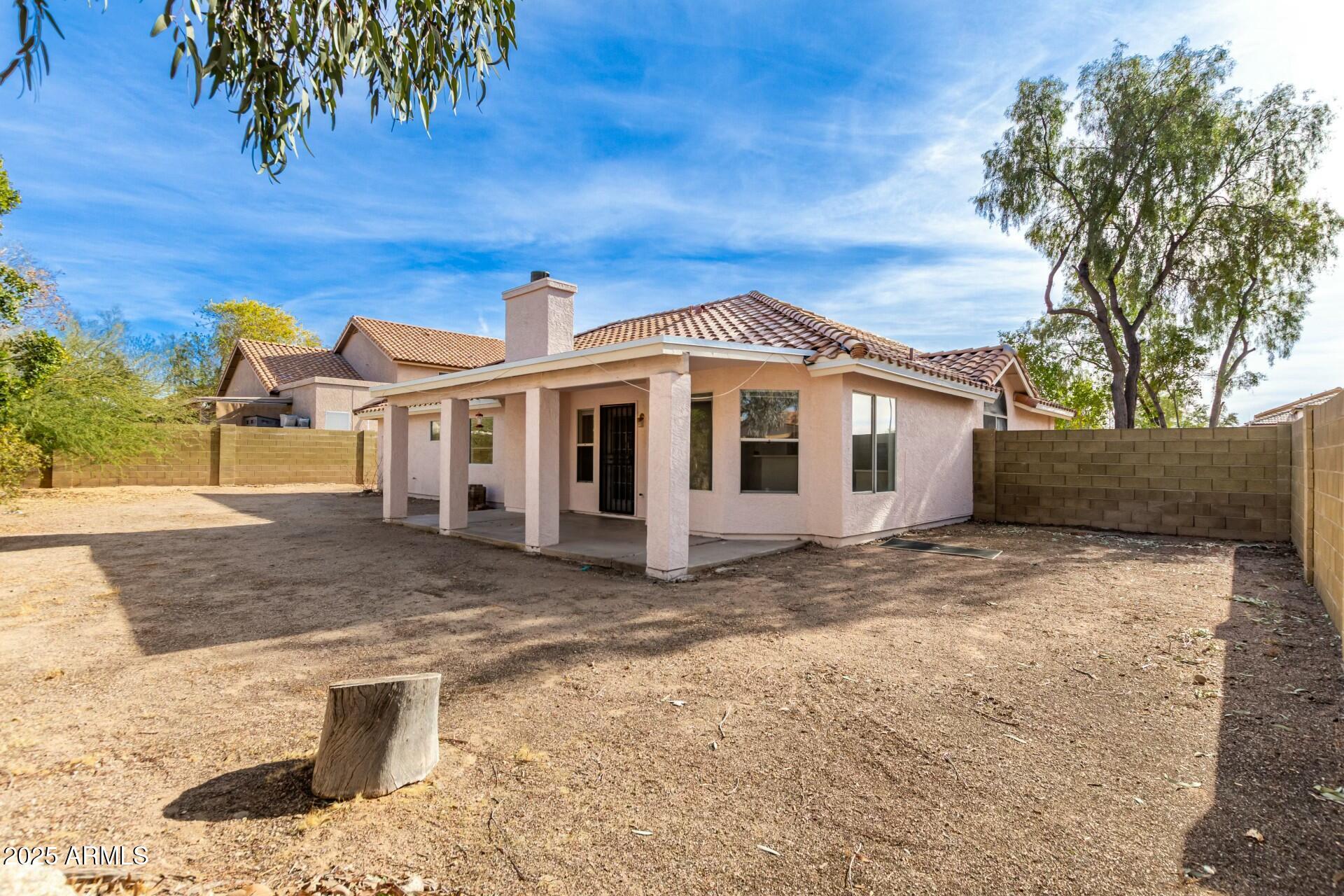 6634 E PRESTON Street