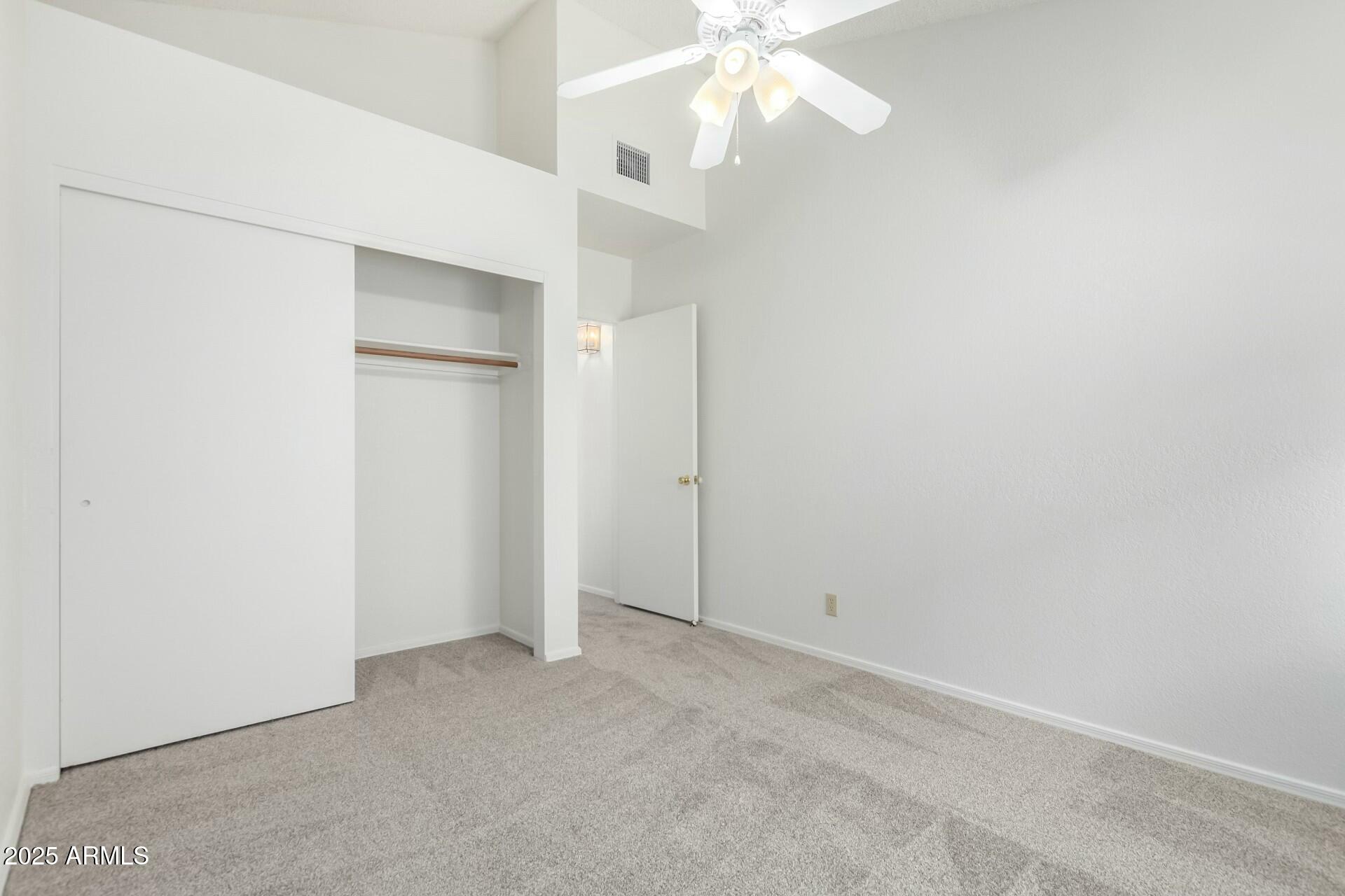 6634 E PRESTON Street