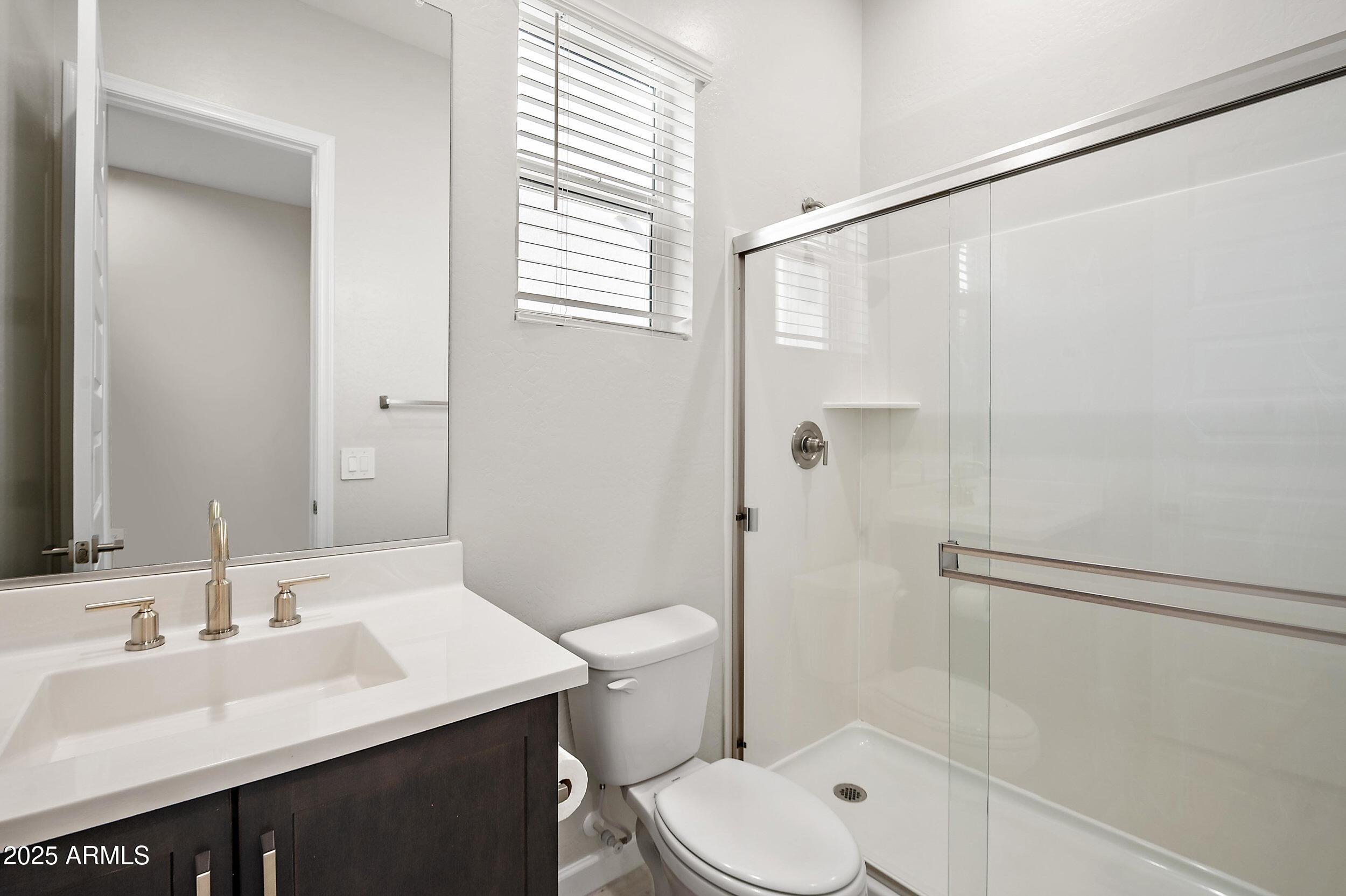 5126 E VILLAGE Drive