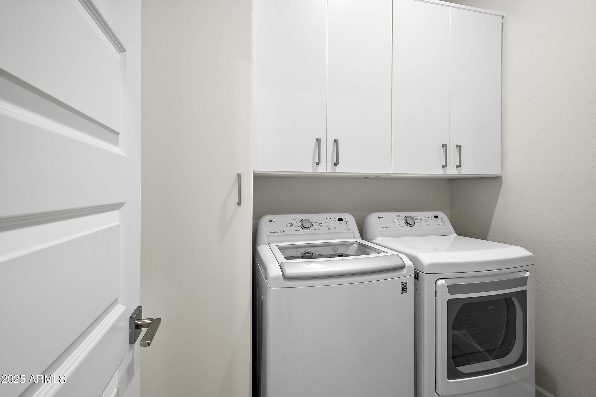 5126 E VILLAGE Drive