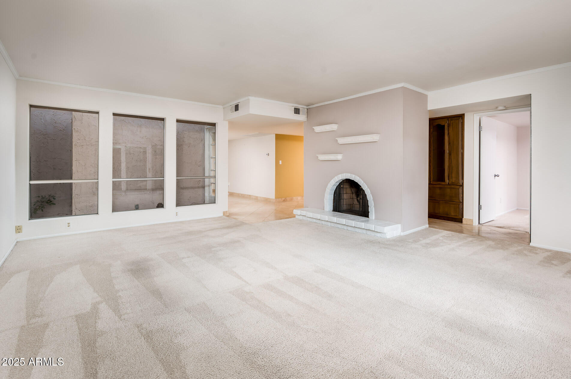 7837 E CRESTWOOD Way