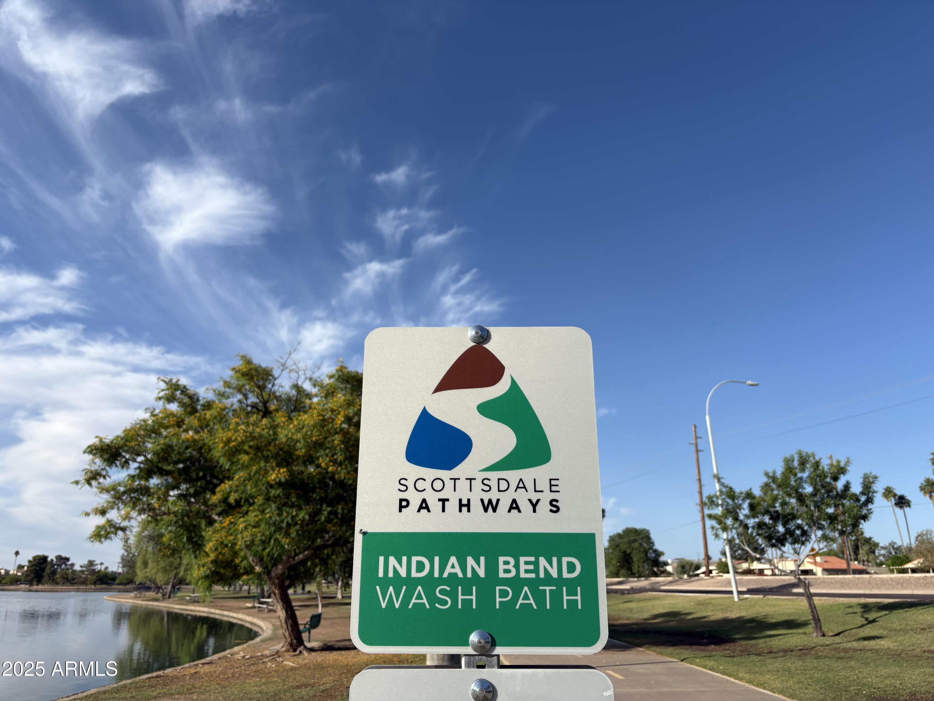 7837 E CRESTWOOD Way