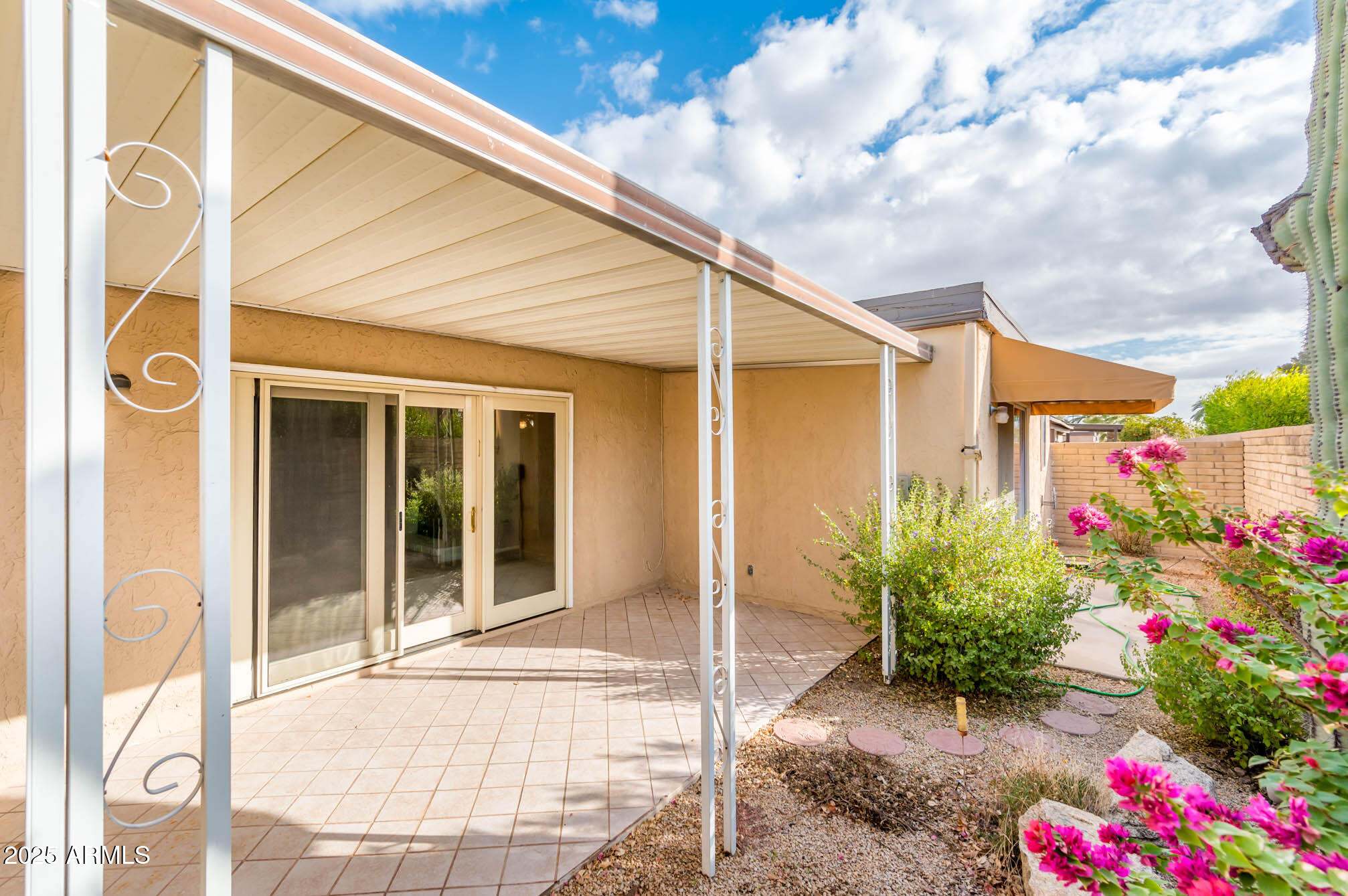 7837 E CRESTWOOD Way