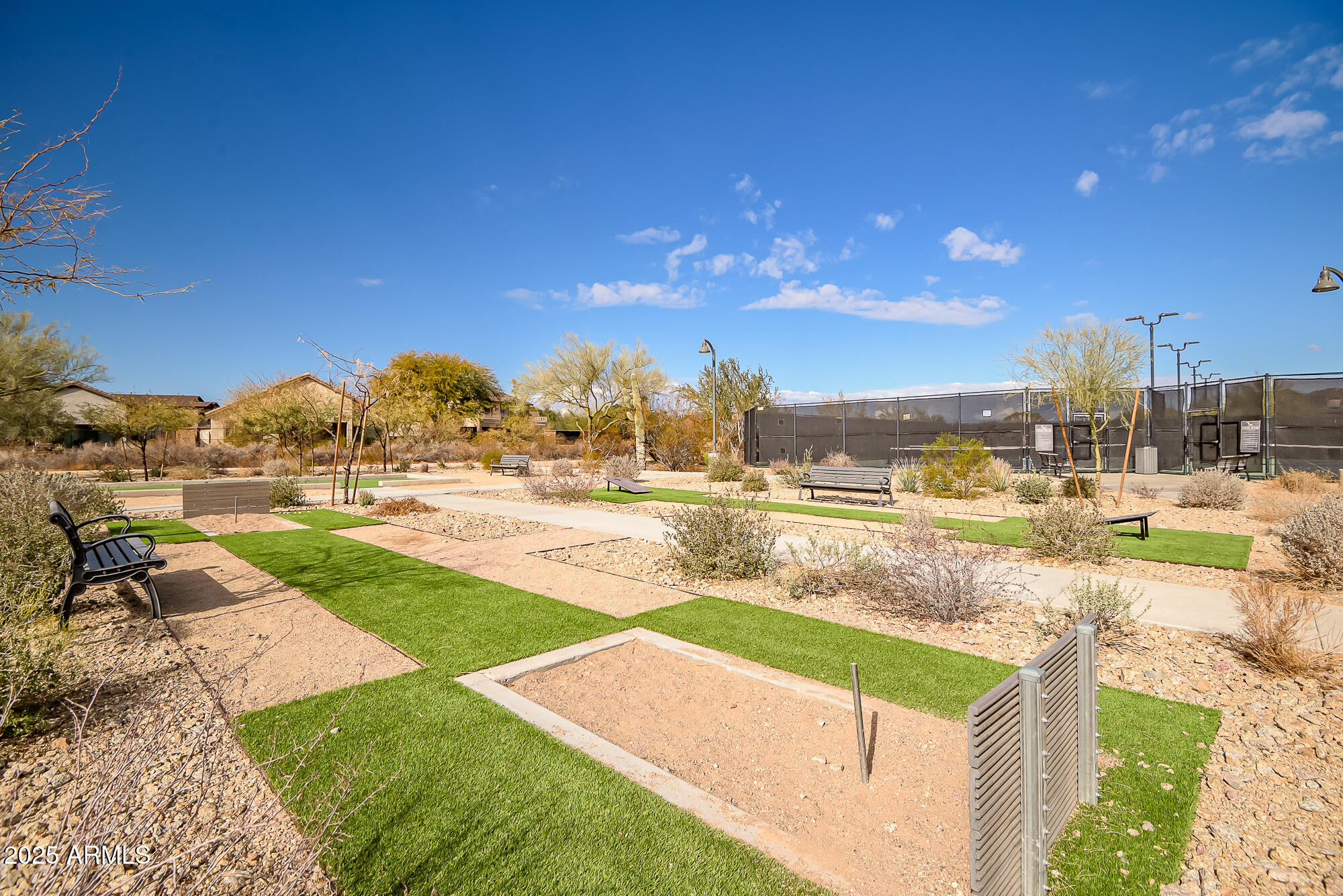 2425 W BRONCO BUTTE Trail 1032