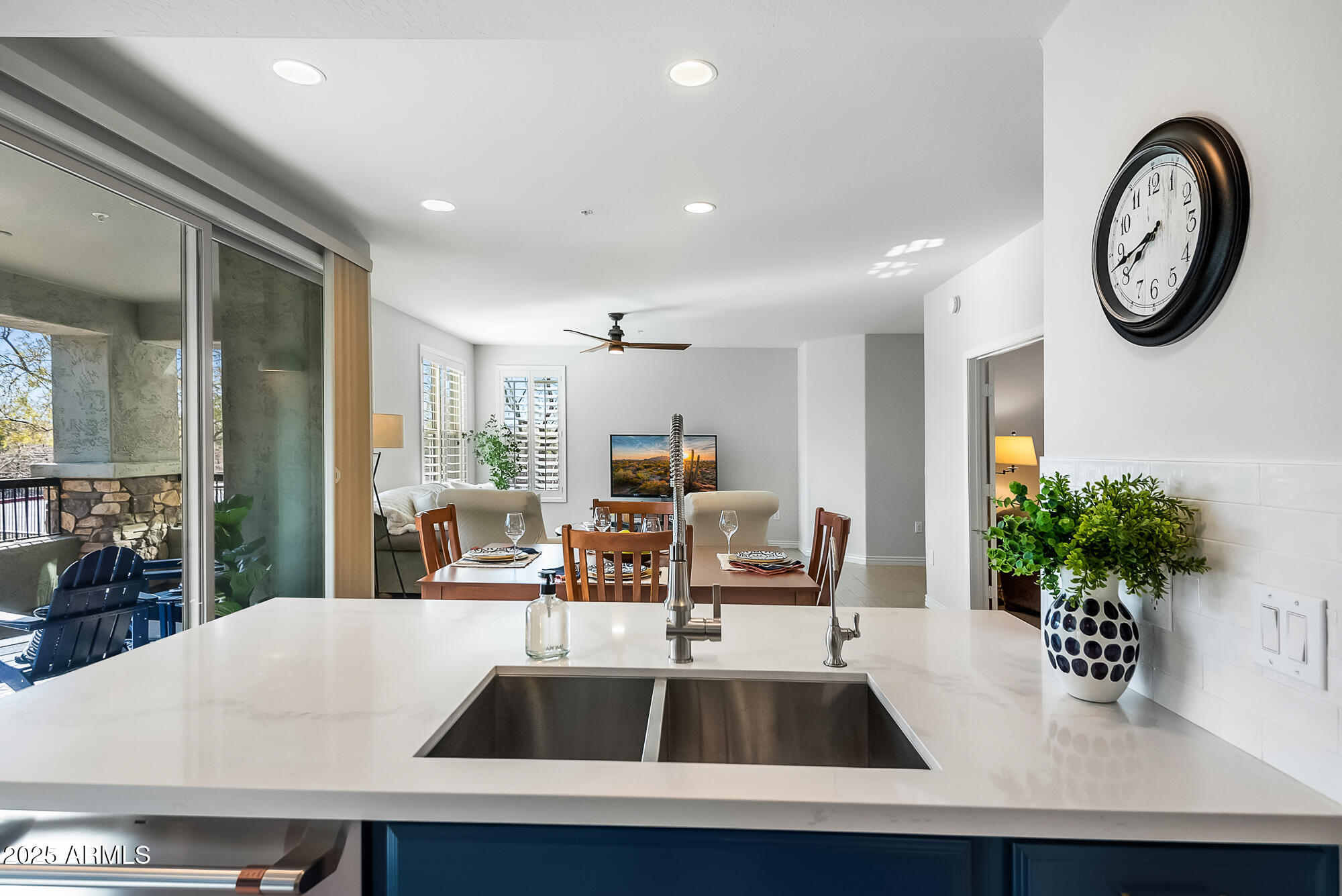 2425 W BRONCO BUTTE Trail 1032