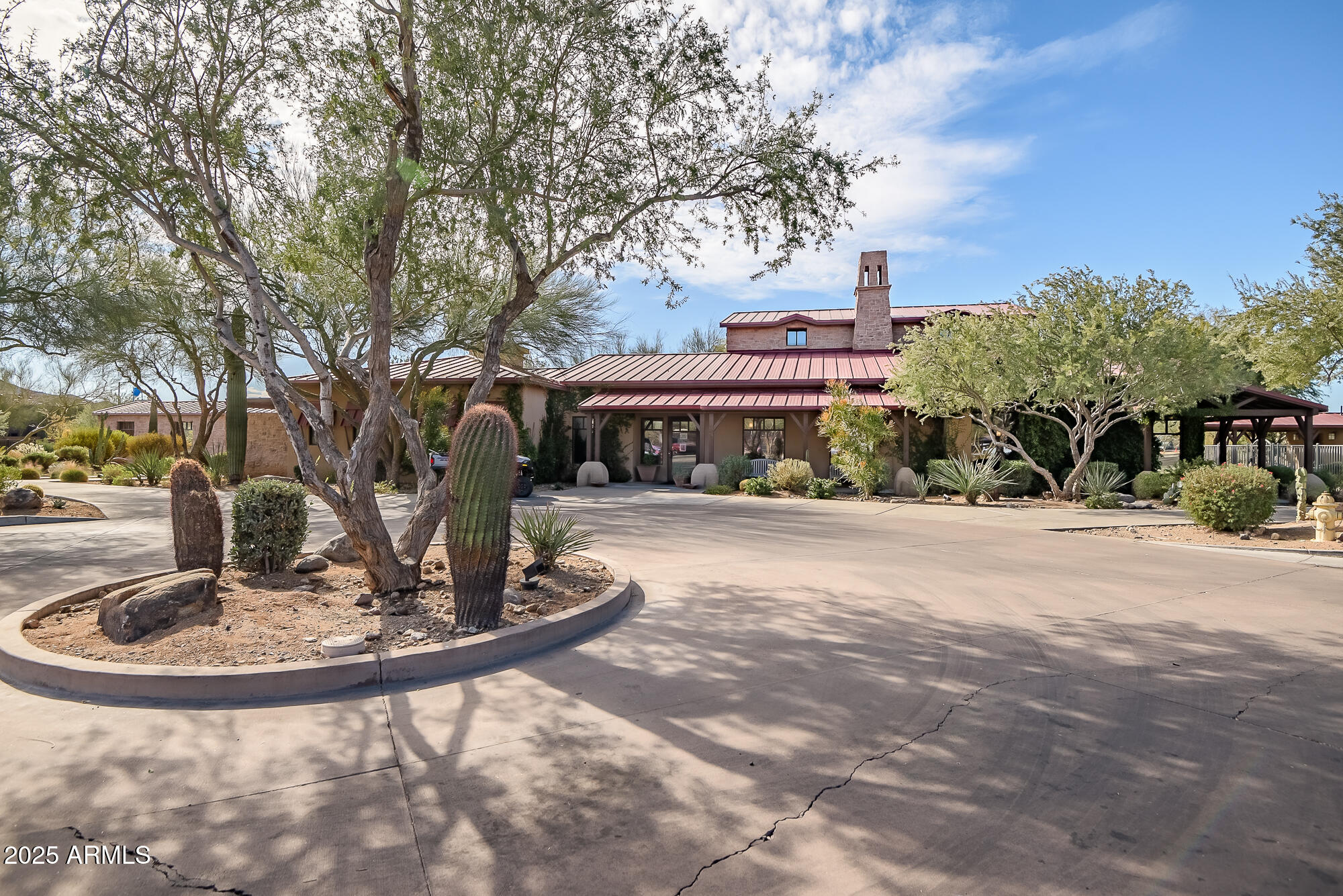 2425 W BRONCO BUTTE Trail 1032