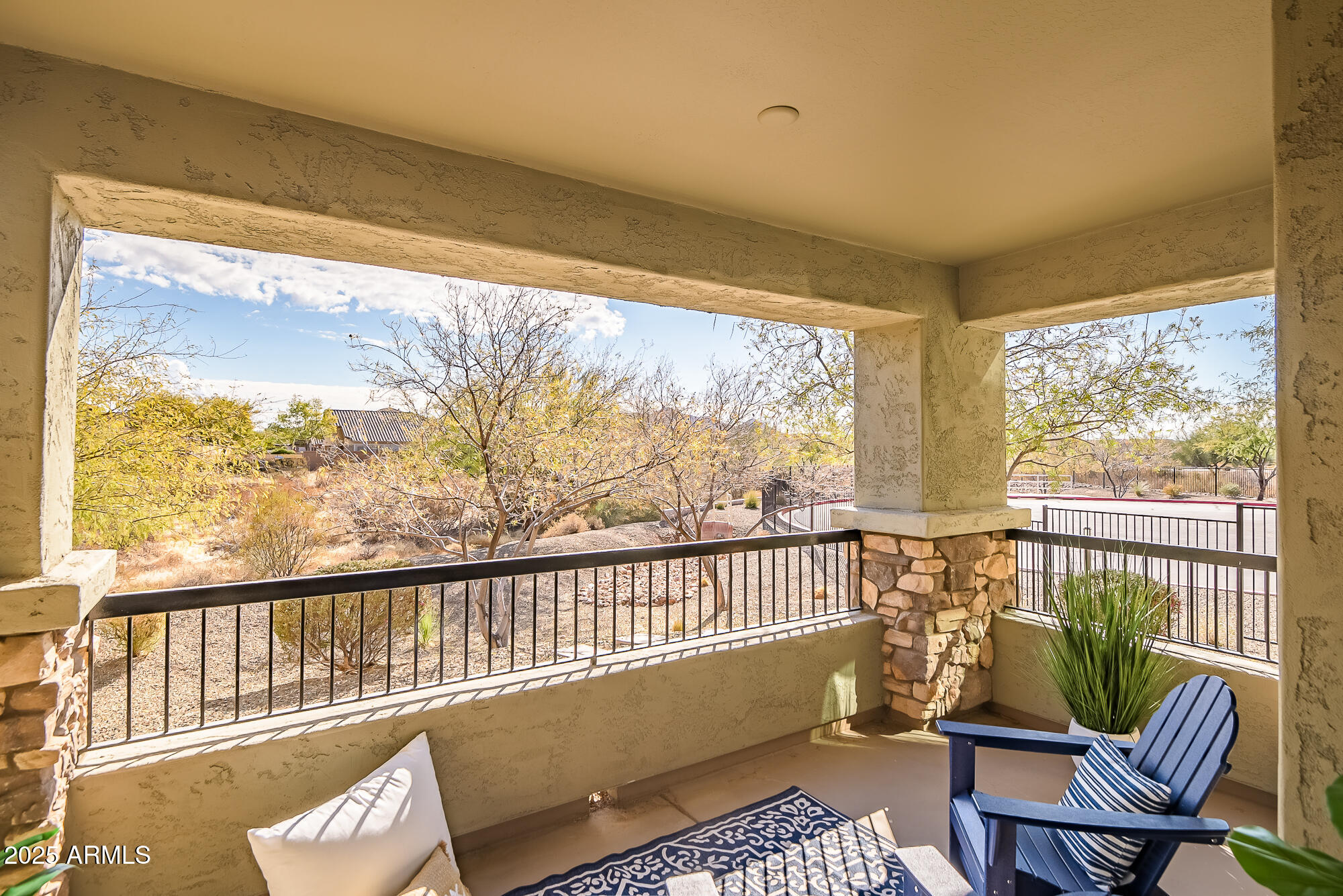 2425 W BRONCO BUTTE Trail 1032