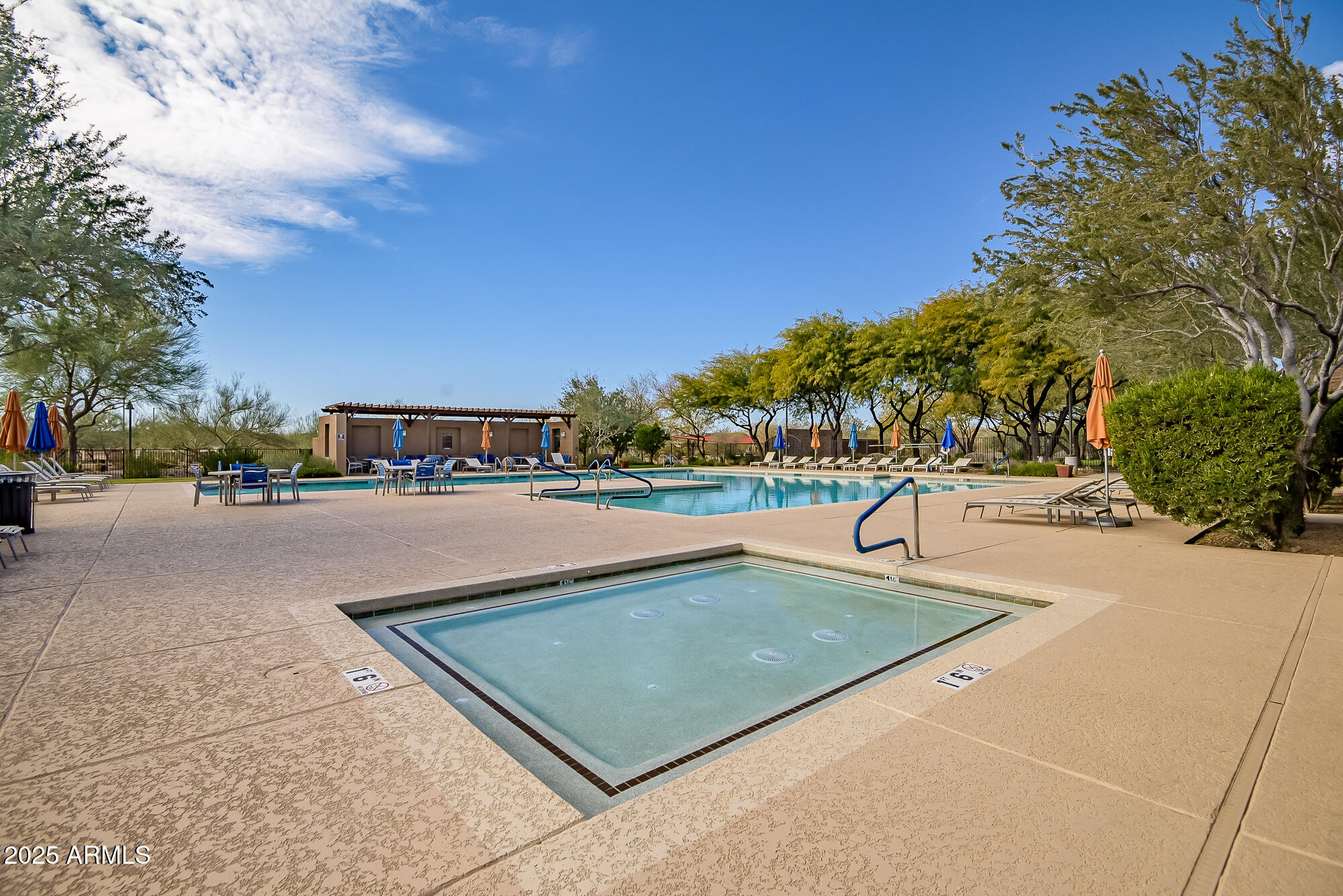 2425 W BRONCO BUTTE Trail 1032