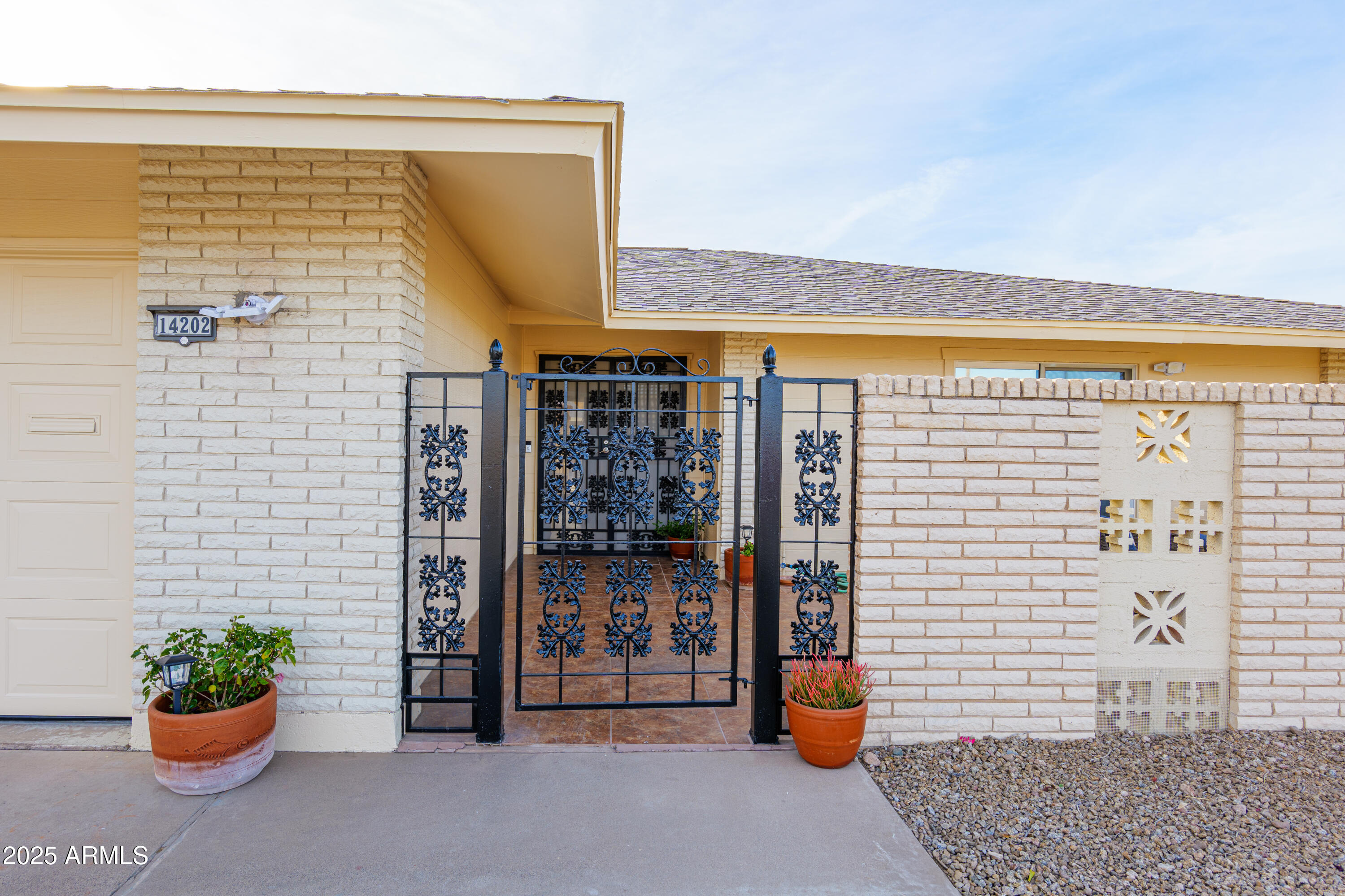 14202 N BUTTERCUP Drive