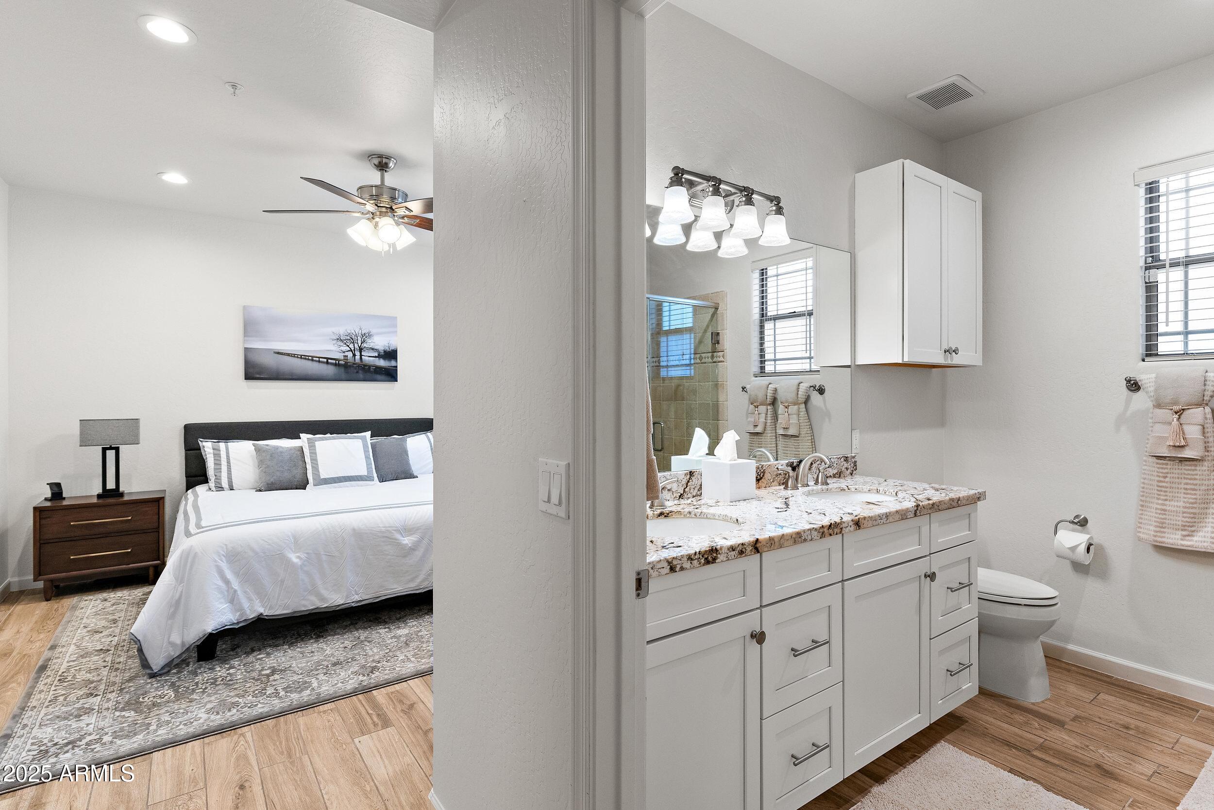 11500 E COCHISE Drive, 1071