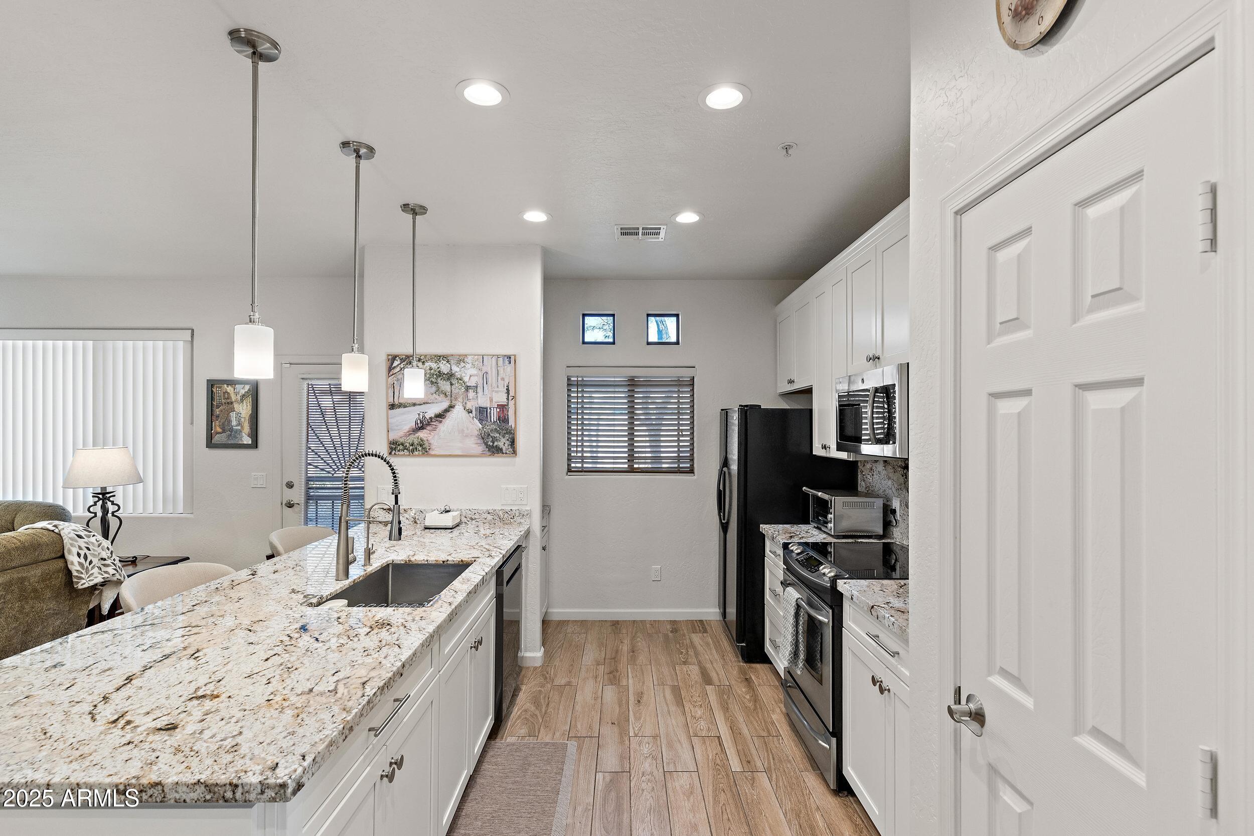 11500 E COCHISE Drive, 1071