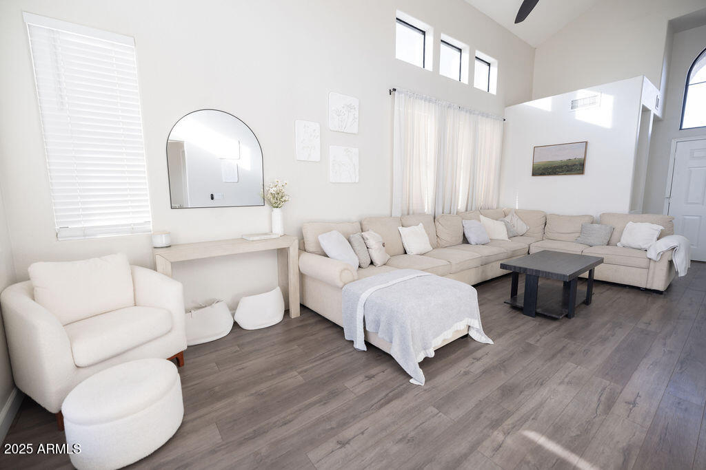 1425 S LINDSAY Road, 20