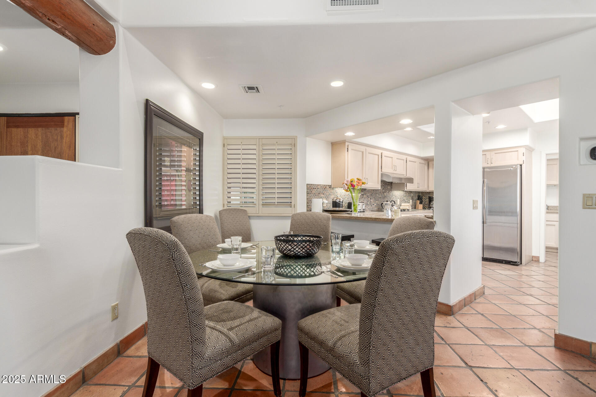 9200 E WHITETHORN Circle, 601