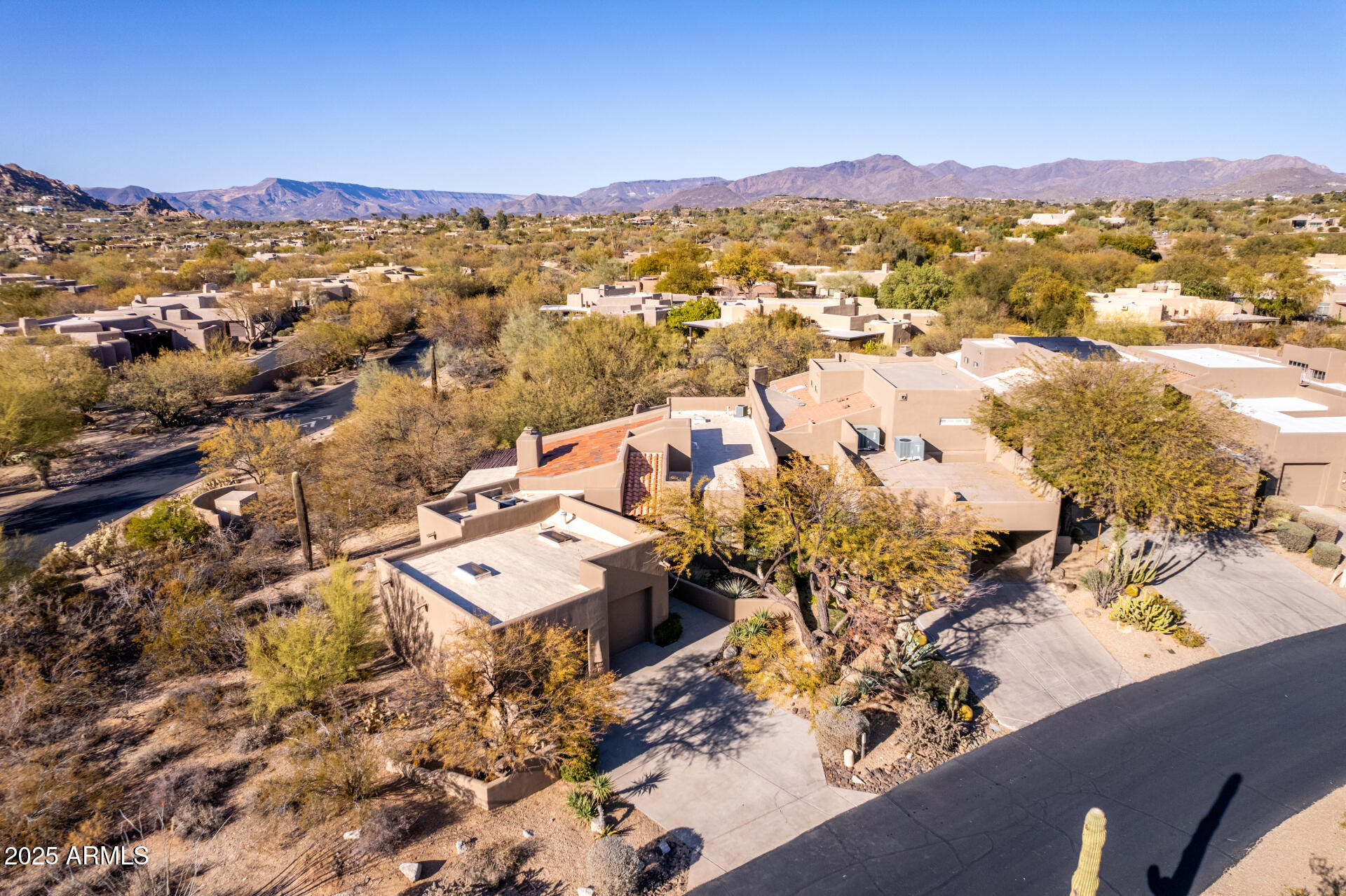 9200 E WHITETHORN Circle, 601