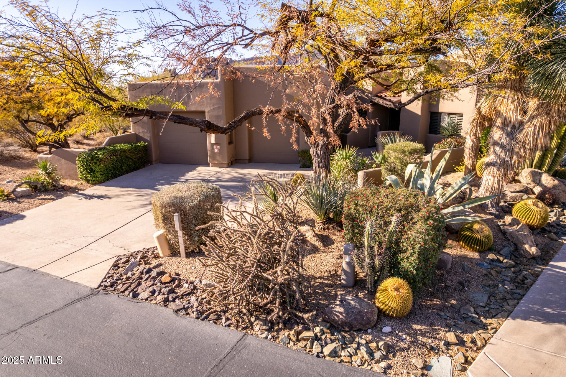 9200 E WHITETHORN Circle, 601