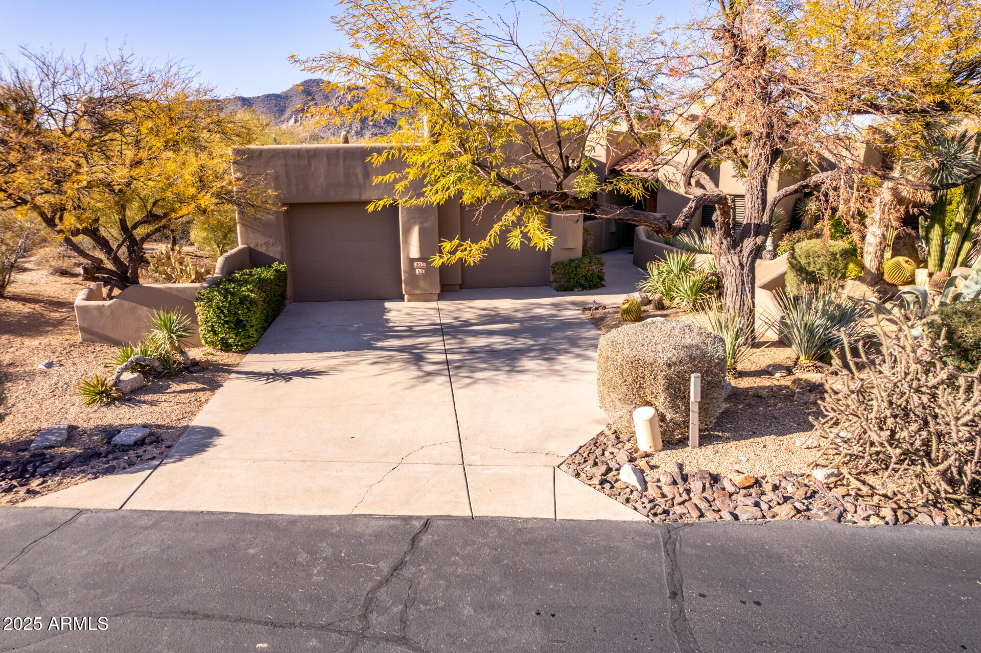 9200 E WHITETHORN Circle, 601