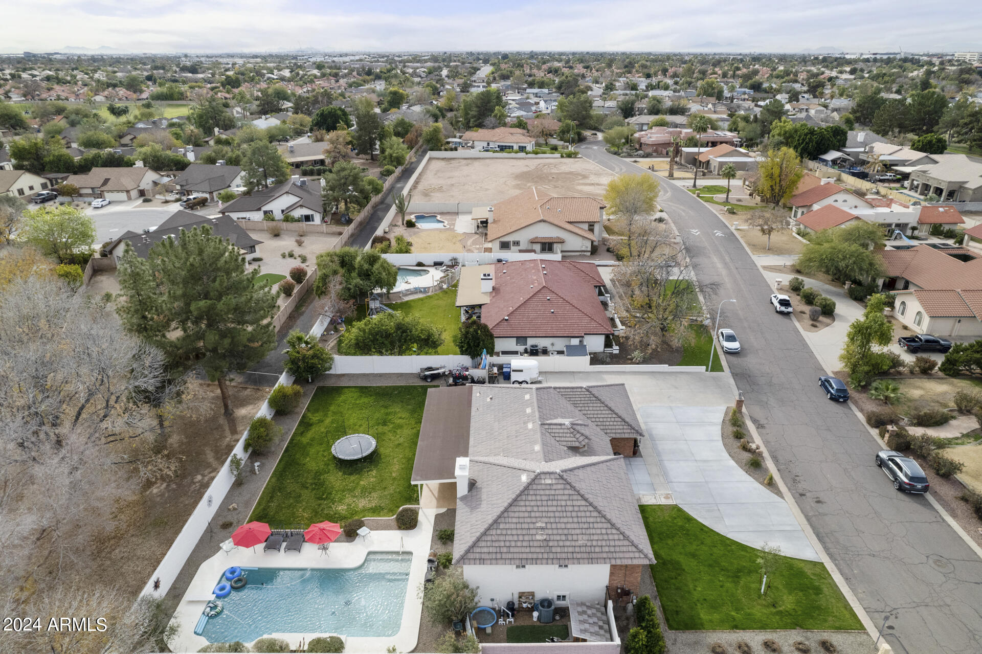 9505 S KENNETH Place