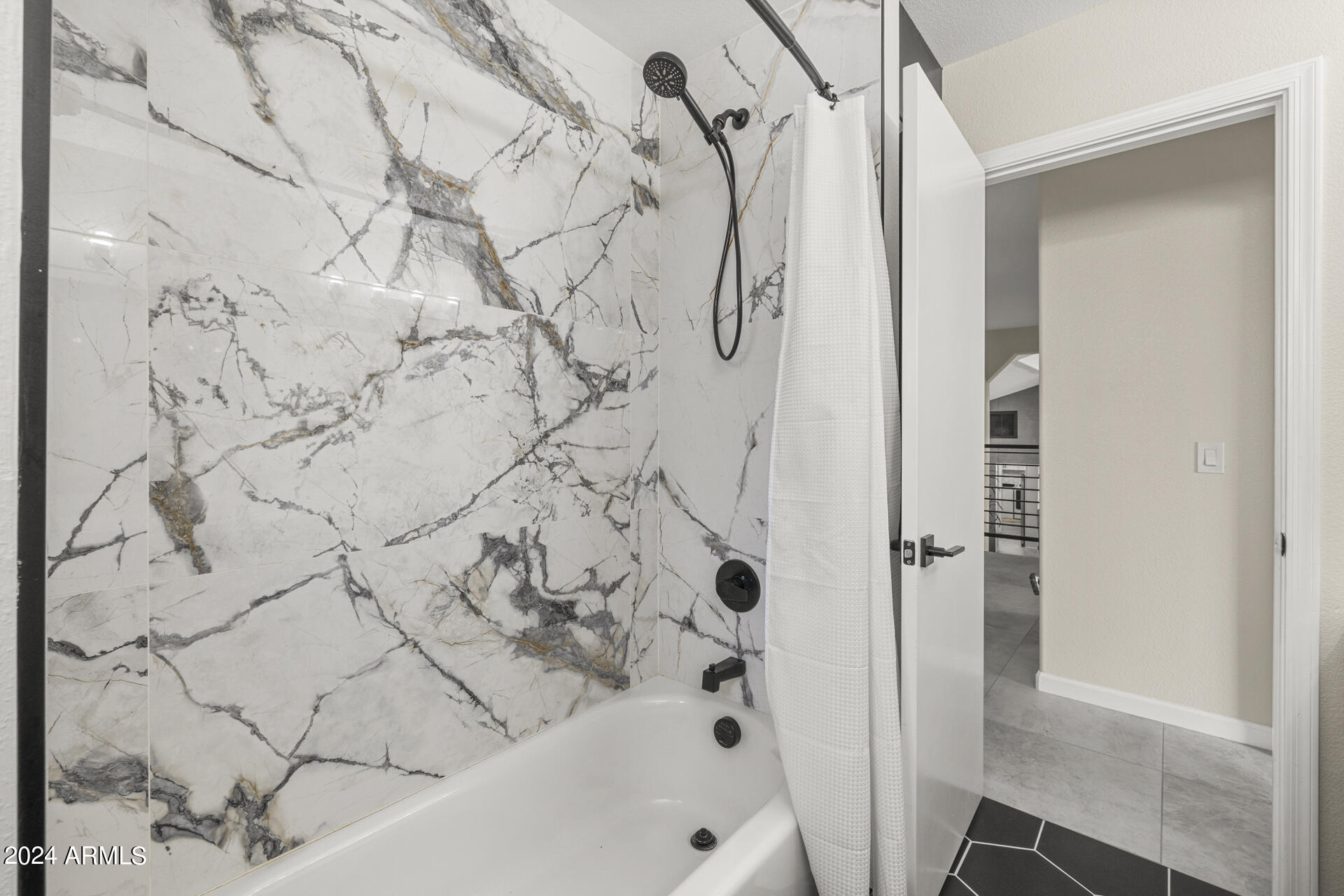 9505 S KENNETH Place