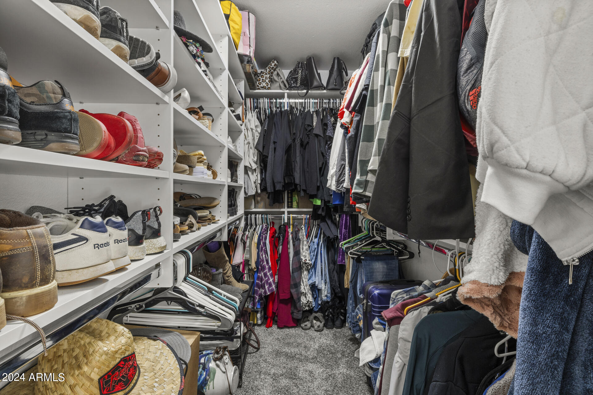 9505 S KENNETH Place