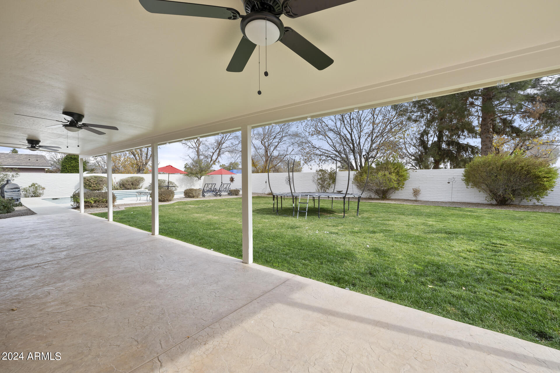 9505 S KENNETH Place