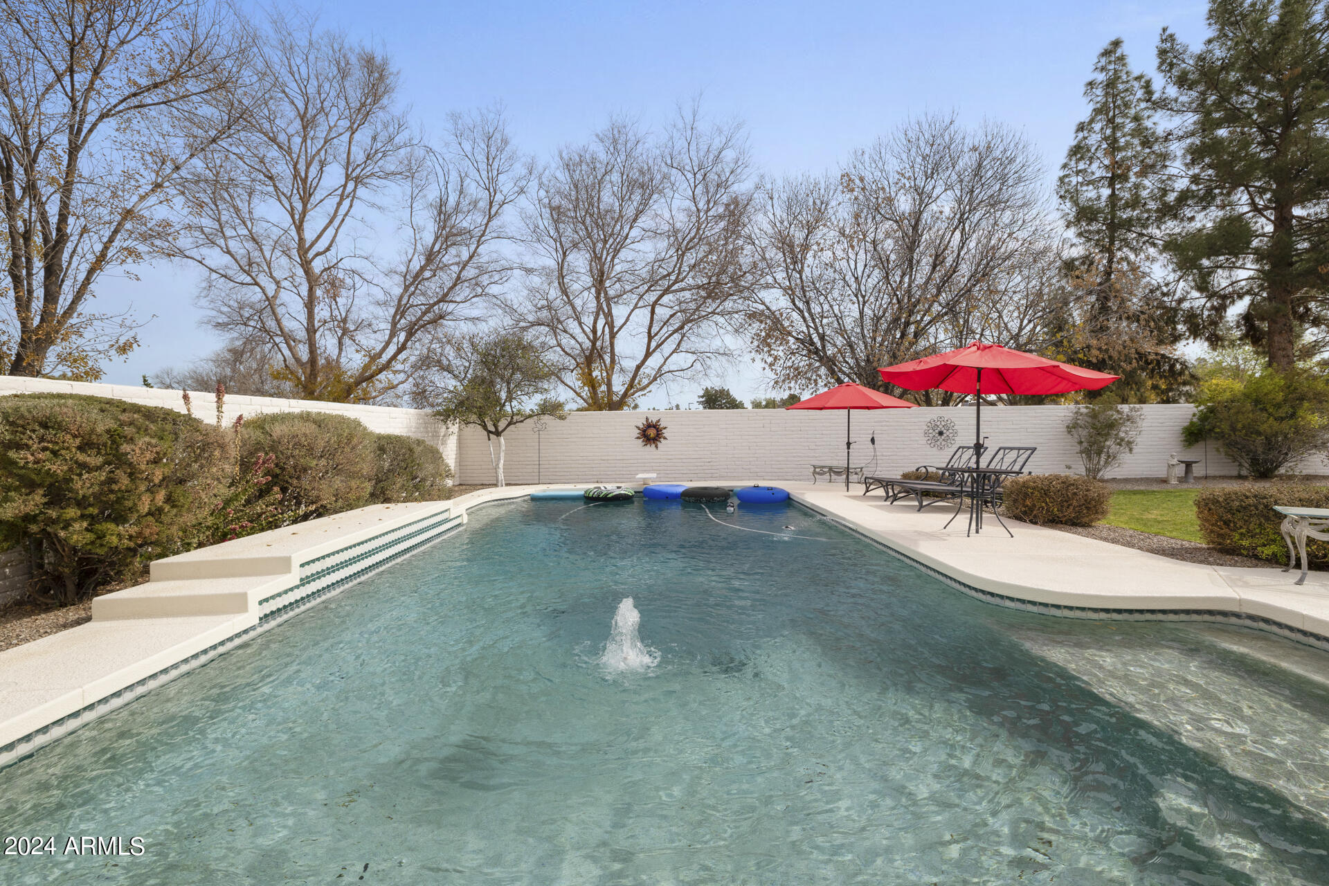 9505 S KENNETH Place