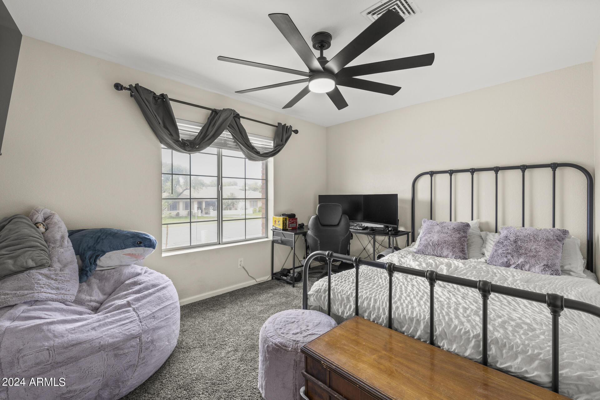 9505 S KENNETH Place