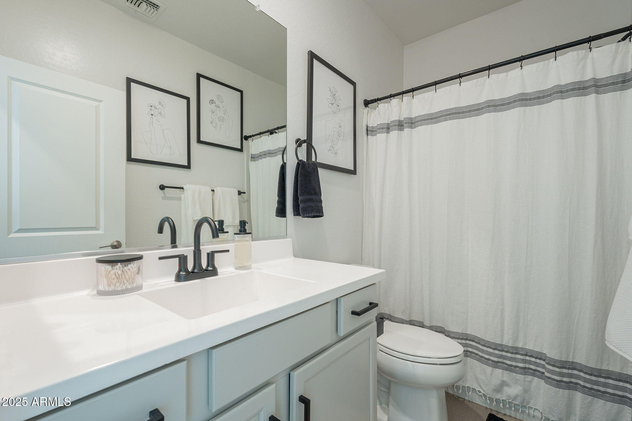 778 E HARPER Street, 101