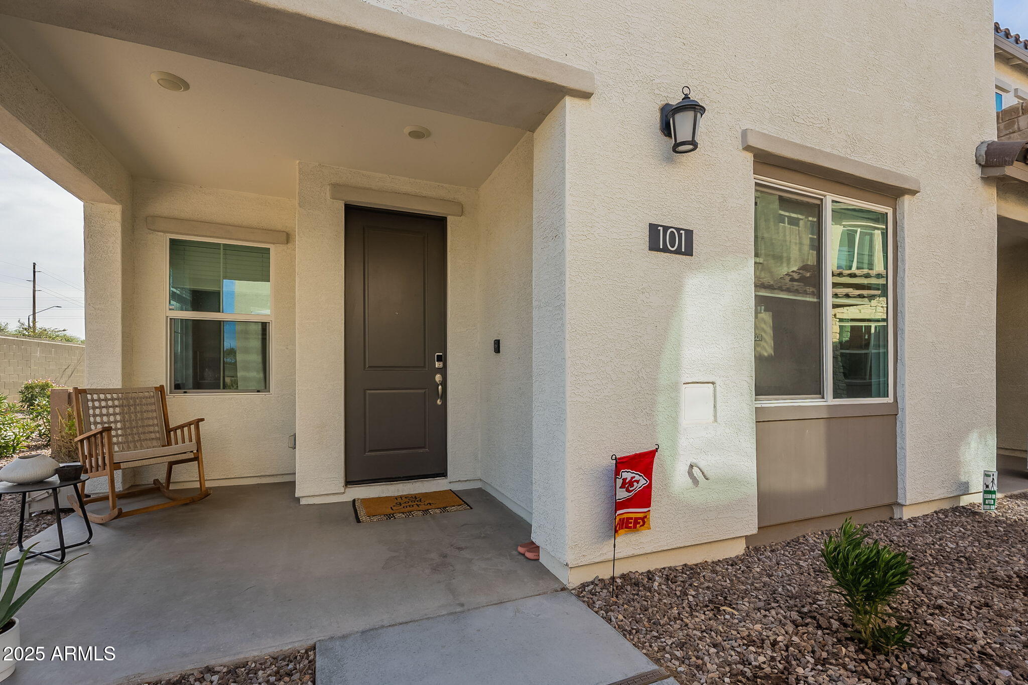 778 E HARPER Street, 101