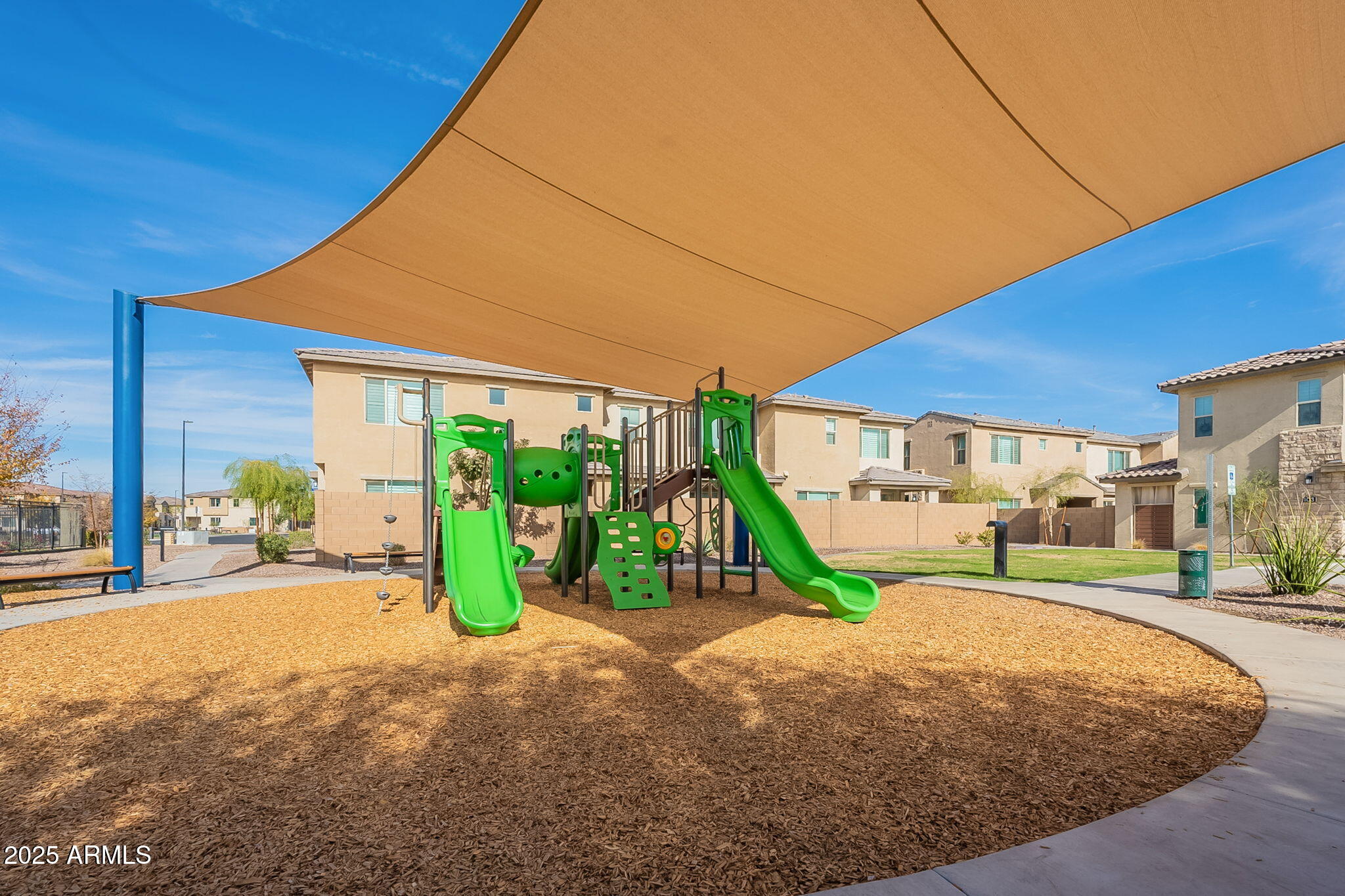 778 E HARPER Street, 101