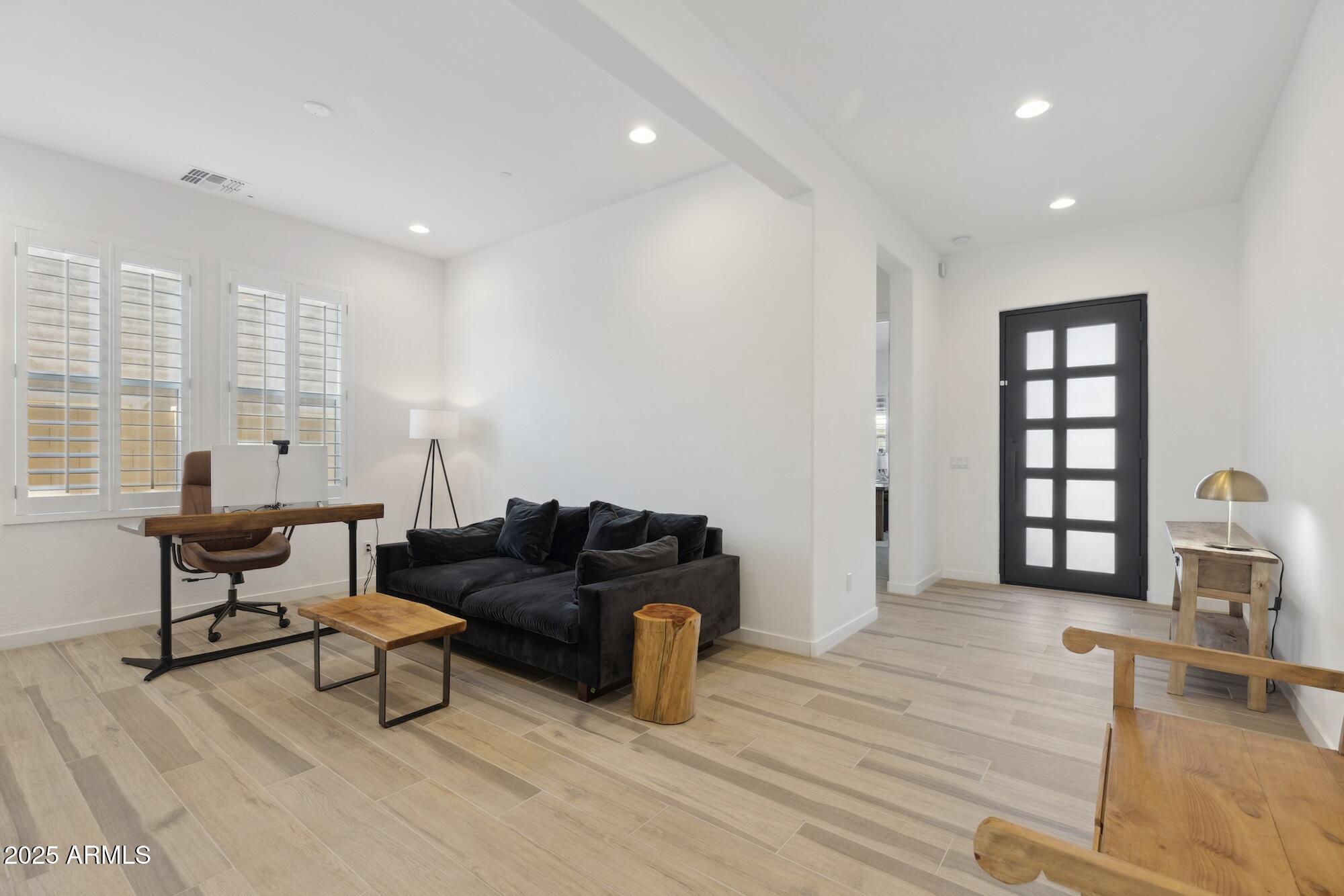 8043 E JAEGER Street