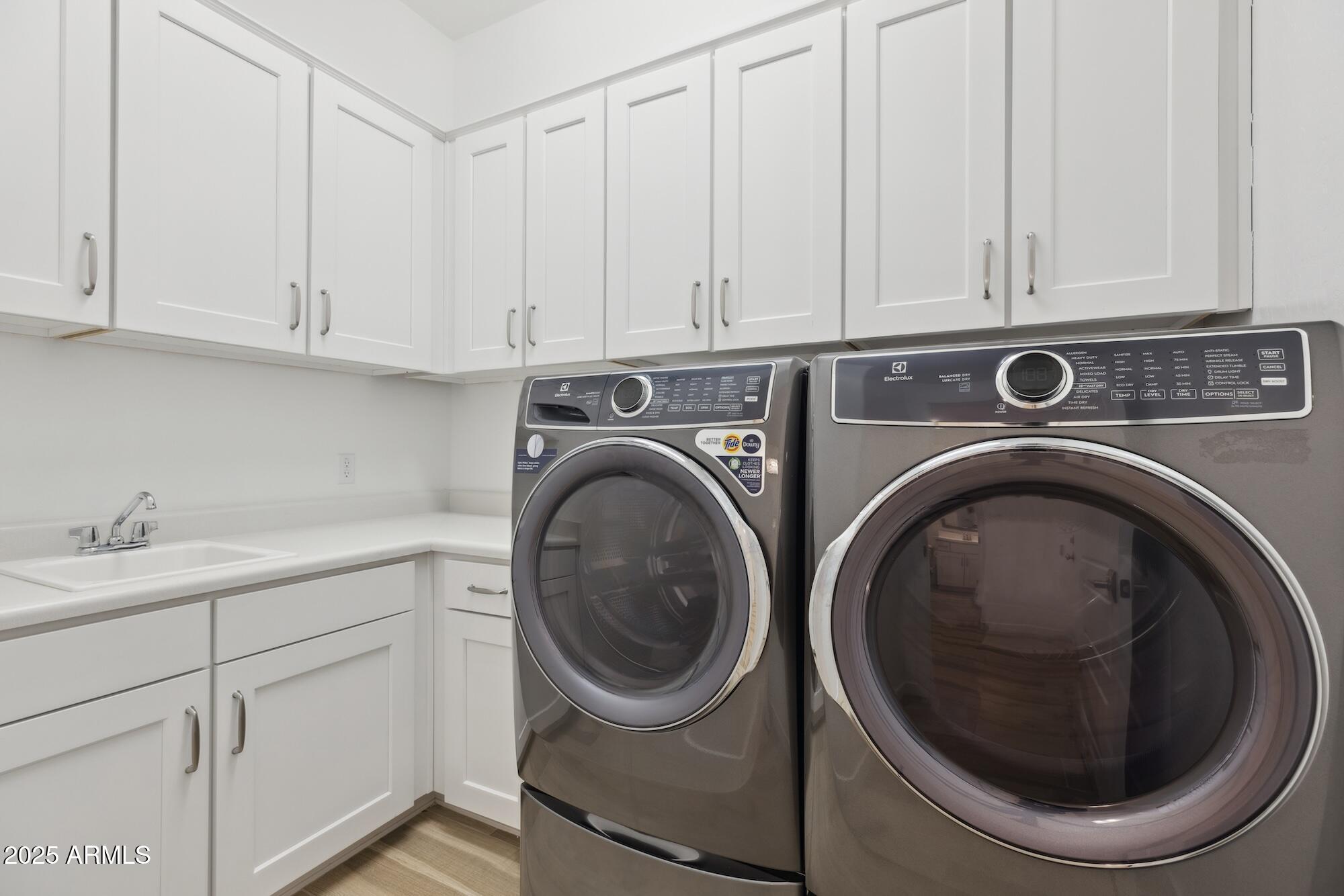 8043 E JAEGER Street