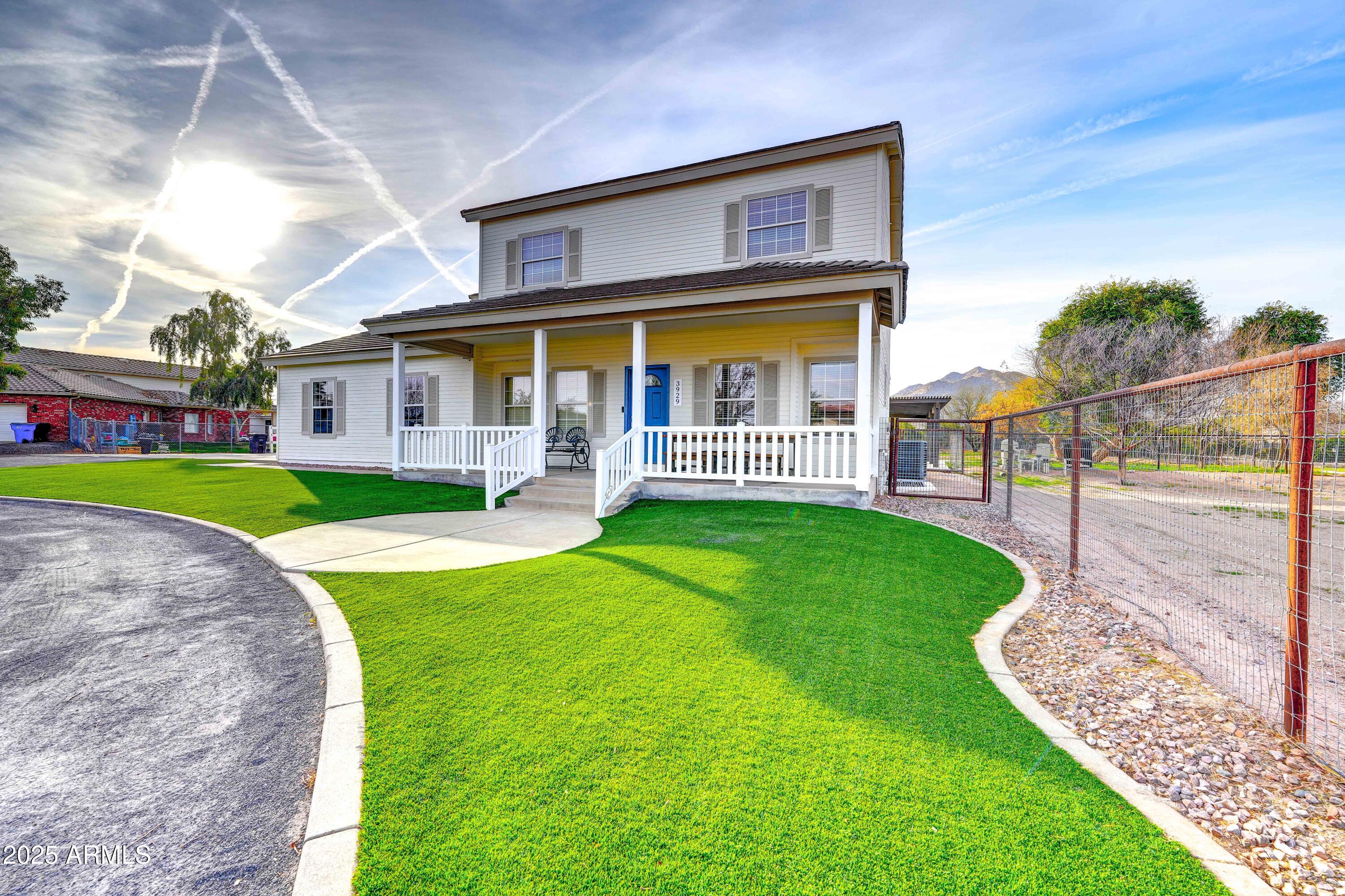 3929 E FLINTLOCK Drive