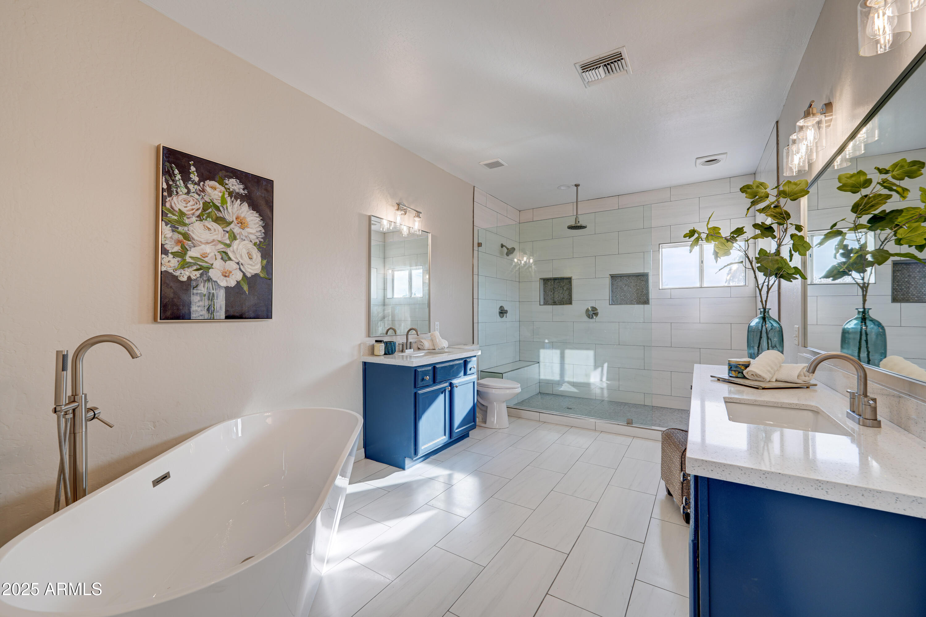 3929 E FLINTLOCK Drive