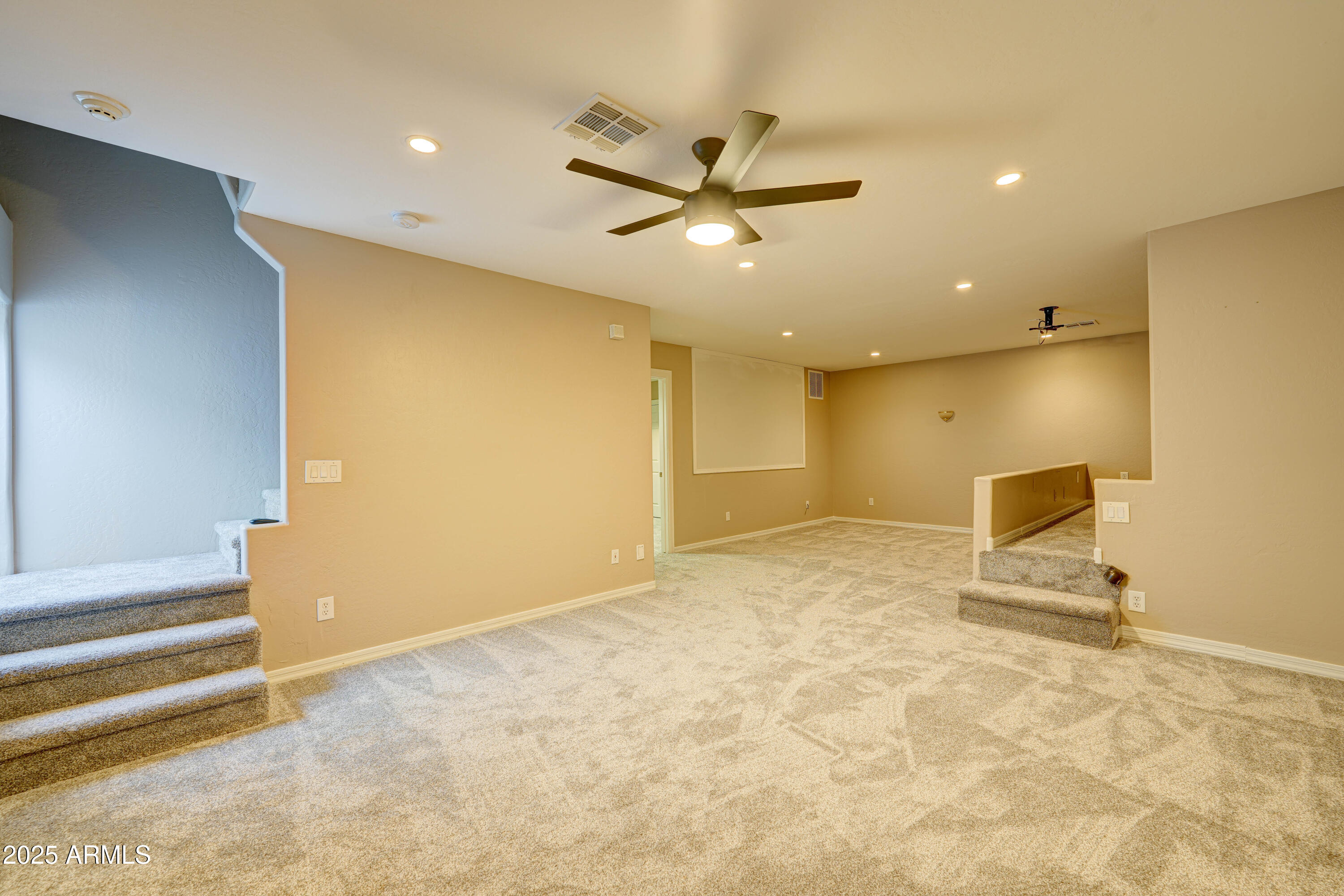 3929 E FLINTLOCK Drive