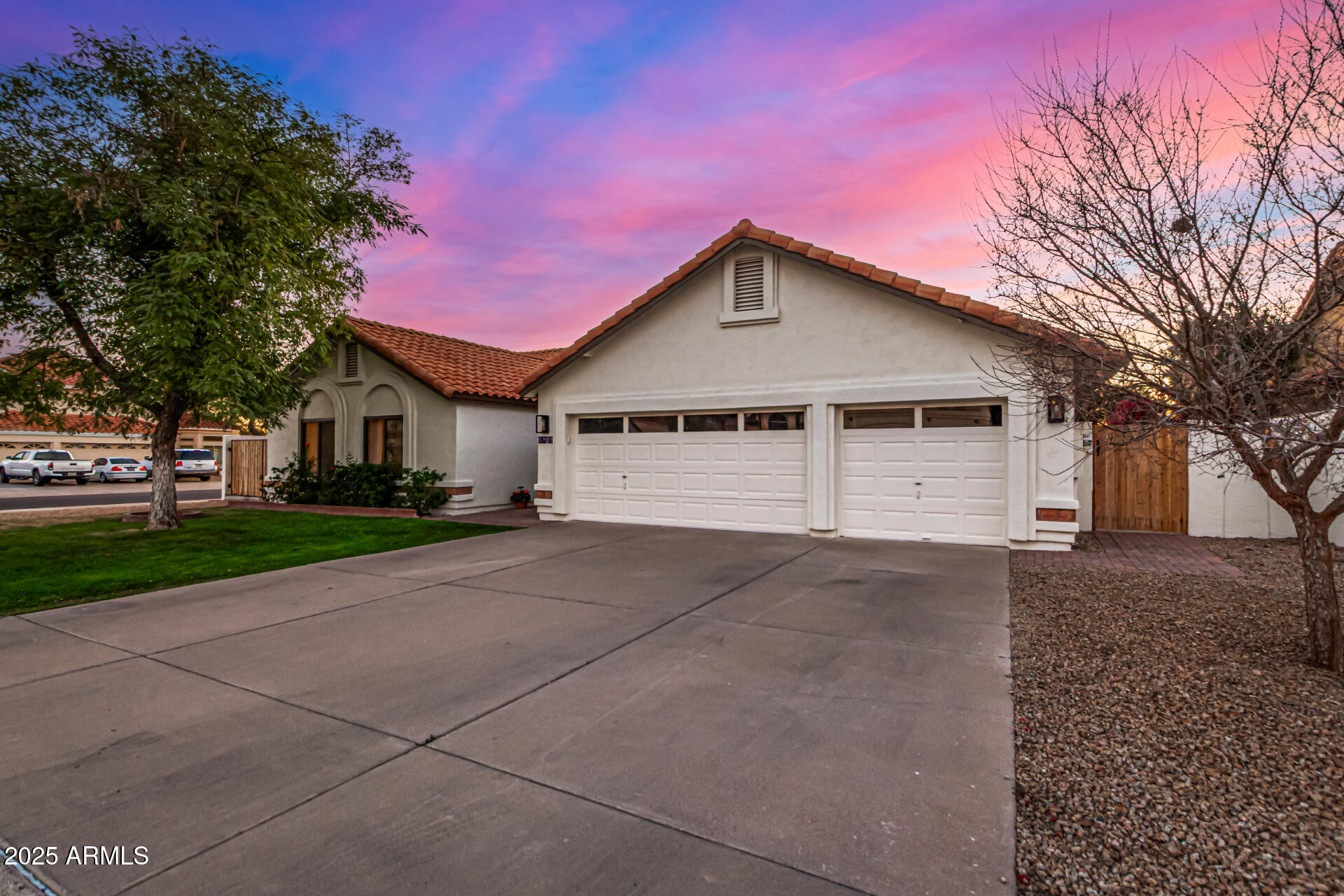 2646 N ROBIN Lane